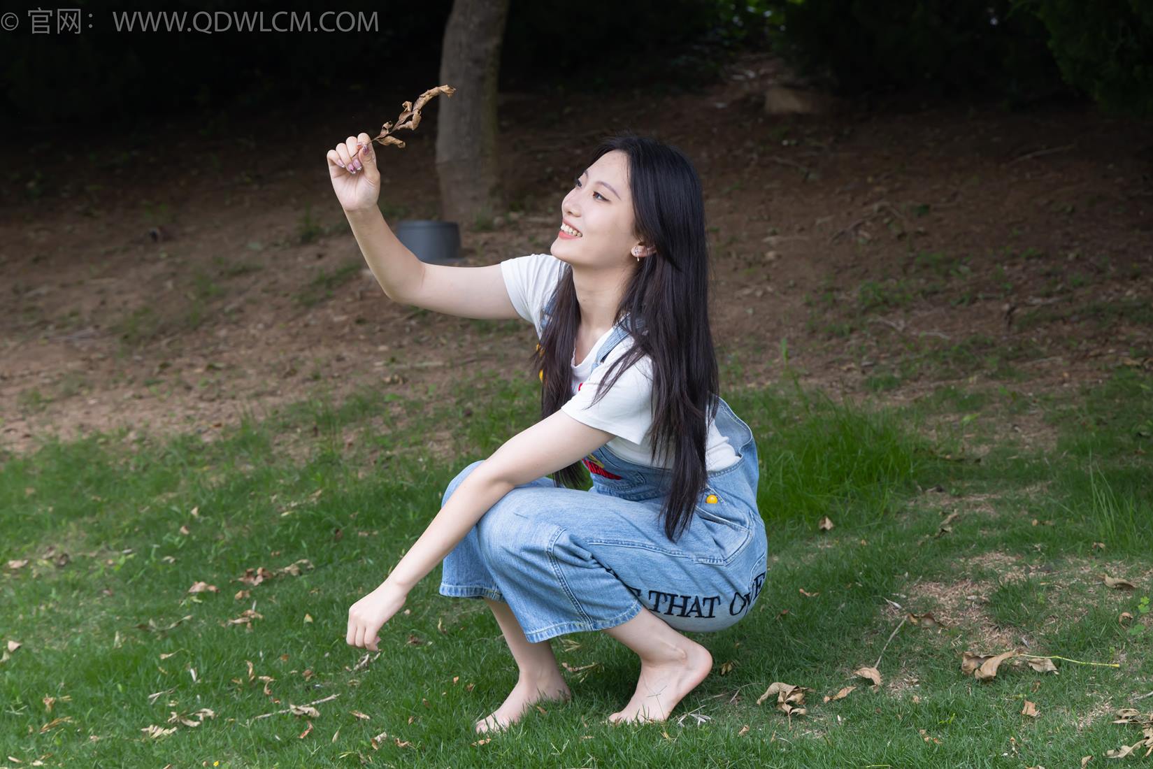 图片[50]-物恋传媒 NO.2407 奶糖-帆布鞋、自然穿脏白棉袜、裸足[116P] – 速更版-美库