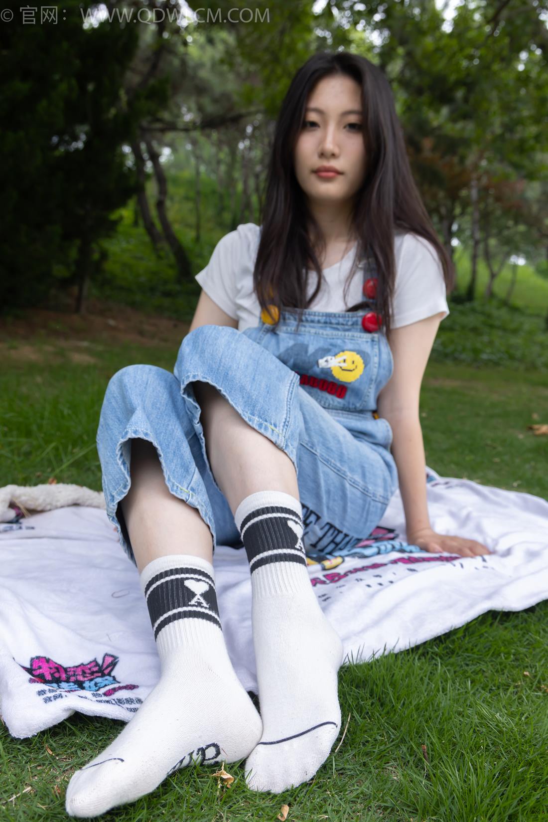 图片[61]-物恋传媒 NO.2407 奶糖-帆布鞋、自然穿脏白棉袜、裸足[116P] – 速更版-美库