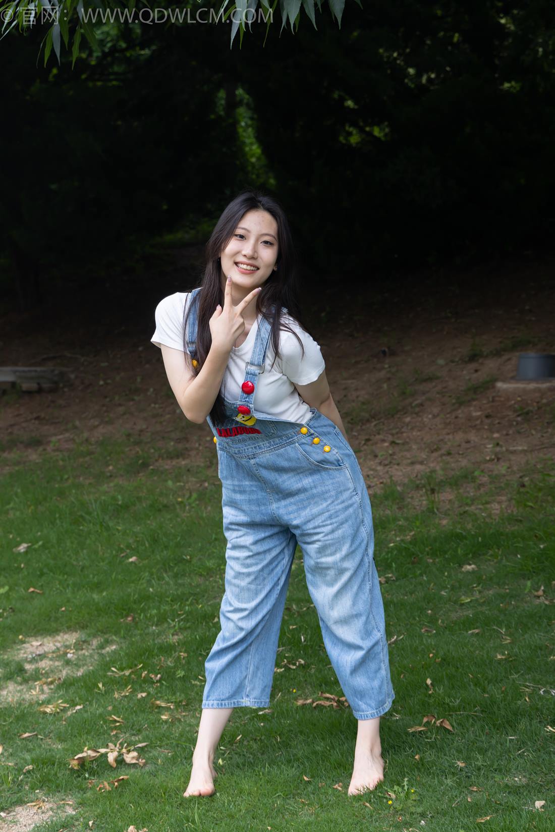 图片[71]-物恋传媒 NO.2407 奶糖-帆布鞋、自然穿脏白棉袜、裸足[116P] – 速更版-美库