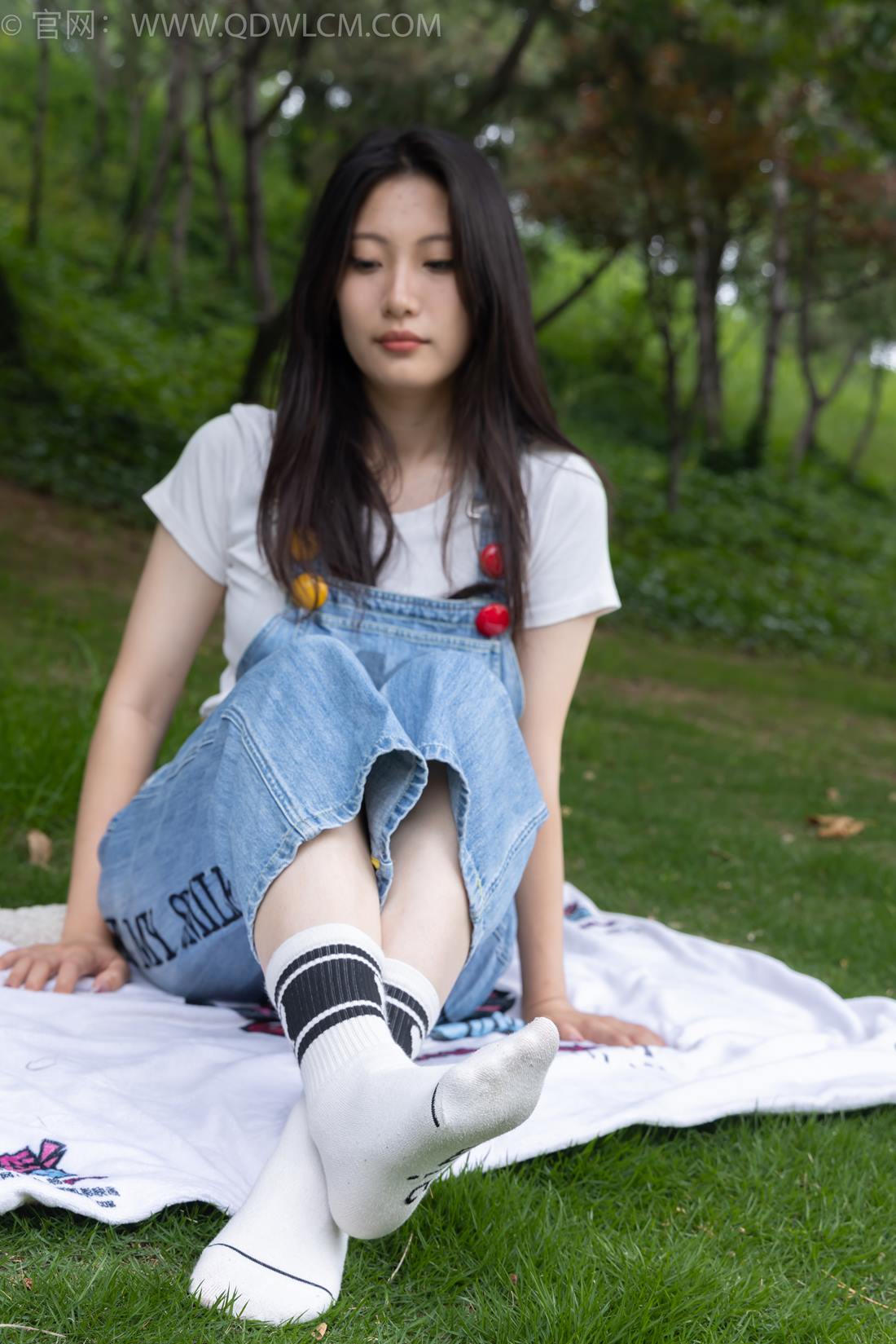 图片[84]-物恋传媒 NO.2407 奶糖-帆布鞋、自然穿脏白棉袜、裸足[116P] – 速更版-美库