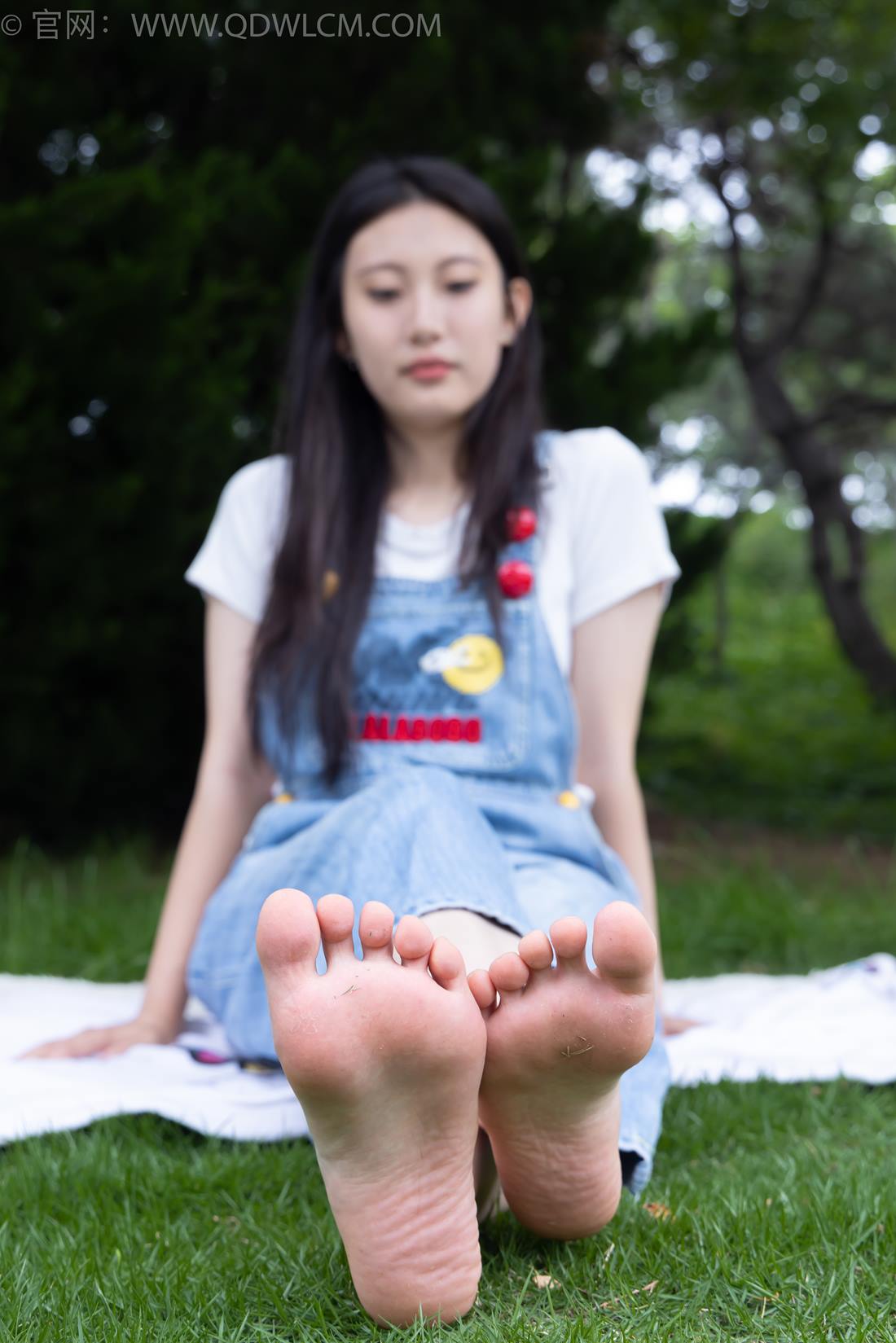 图片[102]-物恋传媒 NO.2407 奶糖-帆布鞋、自然穿脏白棉袜、裸足[116P] – 速更版-美库