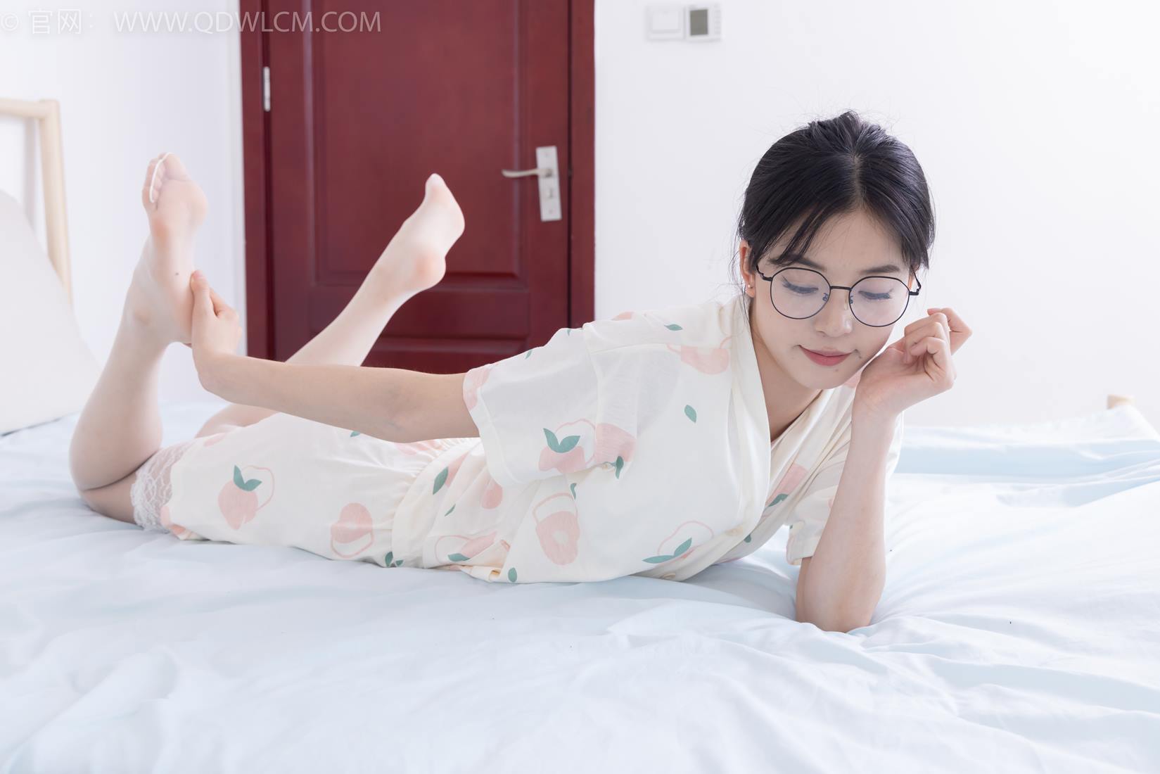 图片[132]-物恋传媒 NO.2408 茯苓-高跟凉鞋、薄白丝[160P] – 速更版-美库