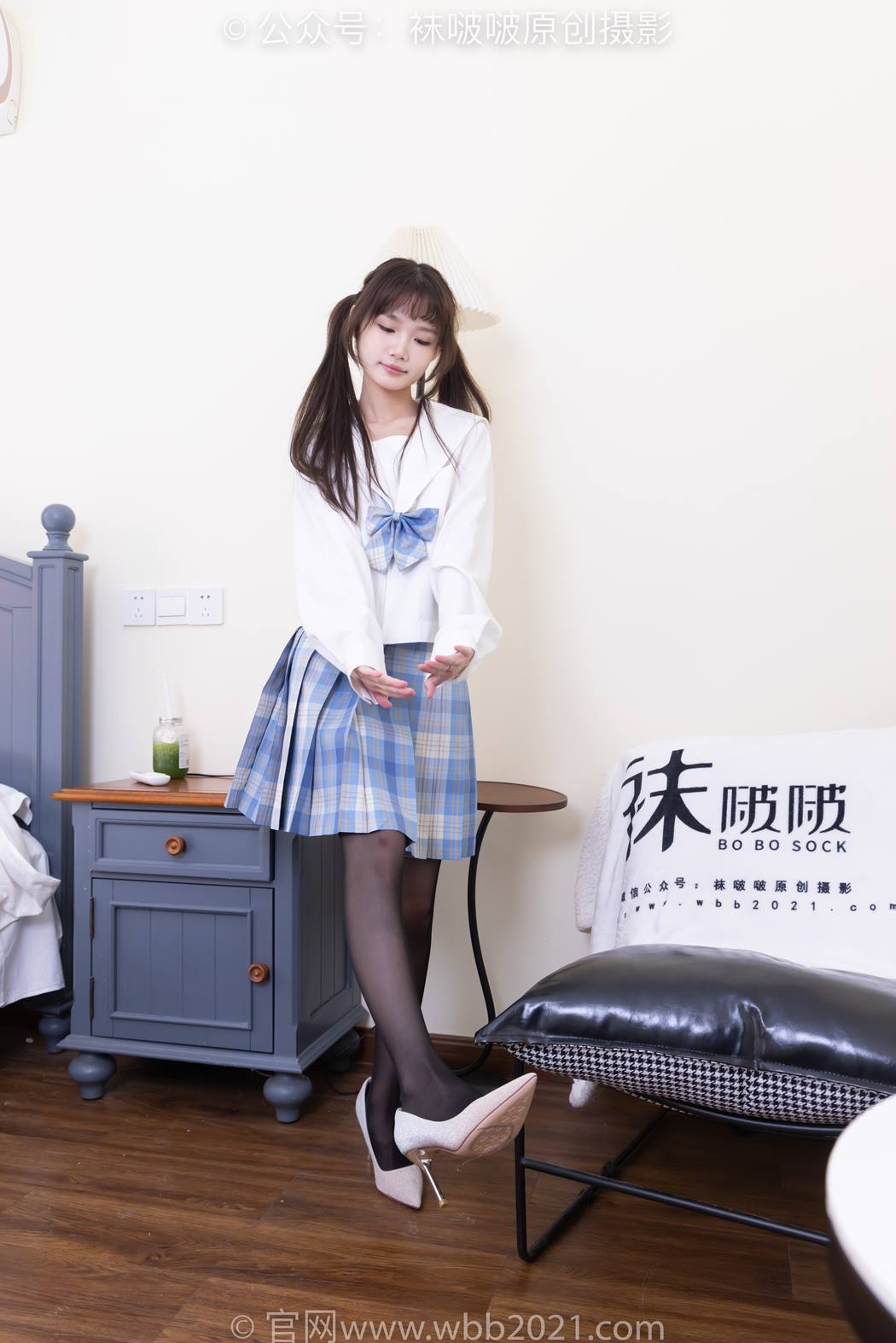 图片[23]-[BoBoSocks袜啵啵]NO.578 甜甜圈-高跟鞋、薄黑丝、薄白丝小腿袜、裸足、jk制服[117P] – 速更版-美库