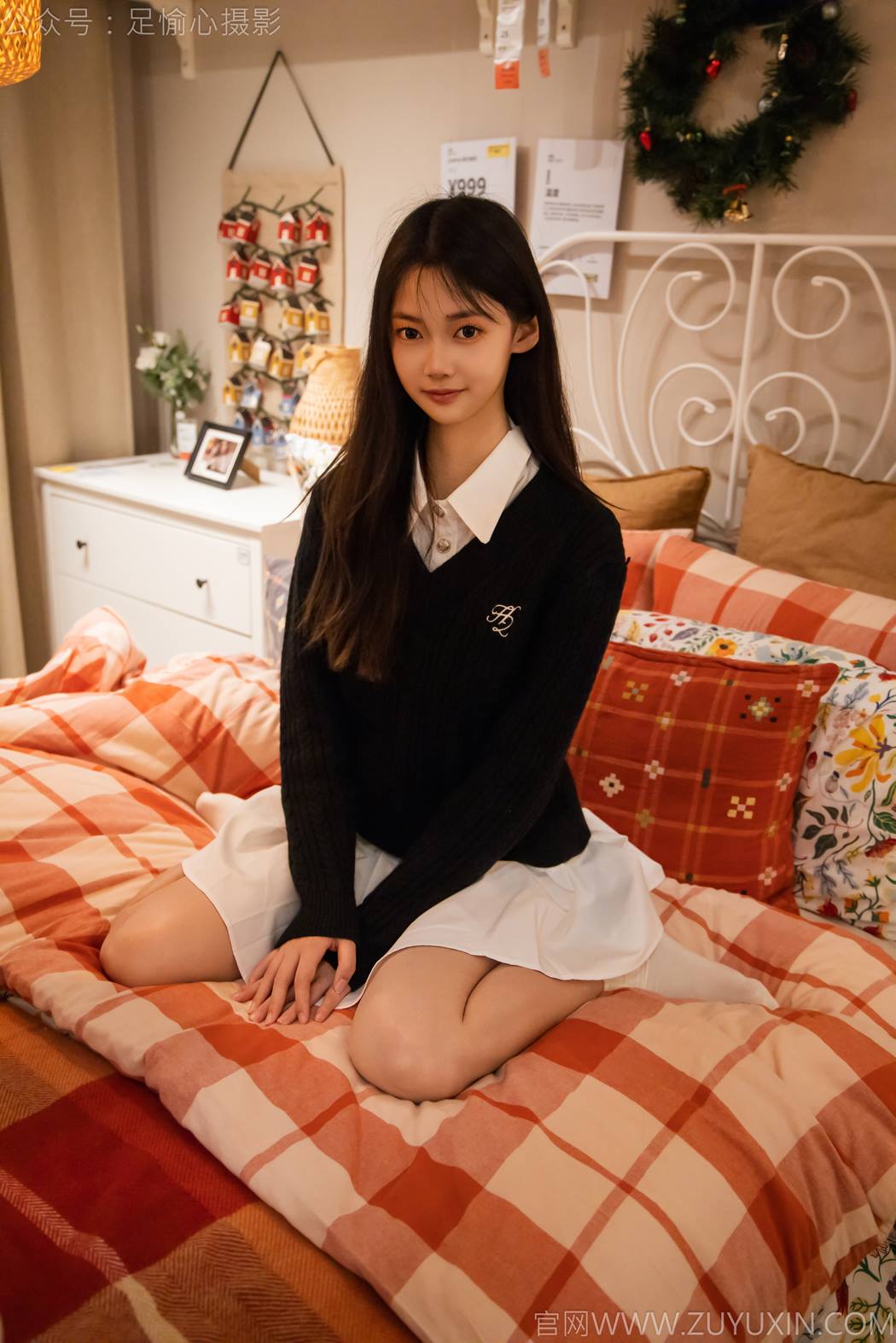 图片[62]-足愉心 NO.013 鹿鹿（搭配：黑色毛衣、白色短裙、洞洞鞋、白色棉袜、裸足）[90P] – 速更版-美库