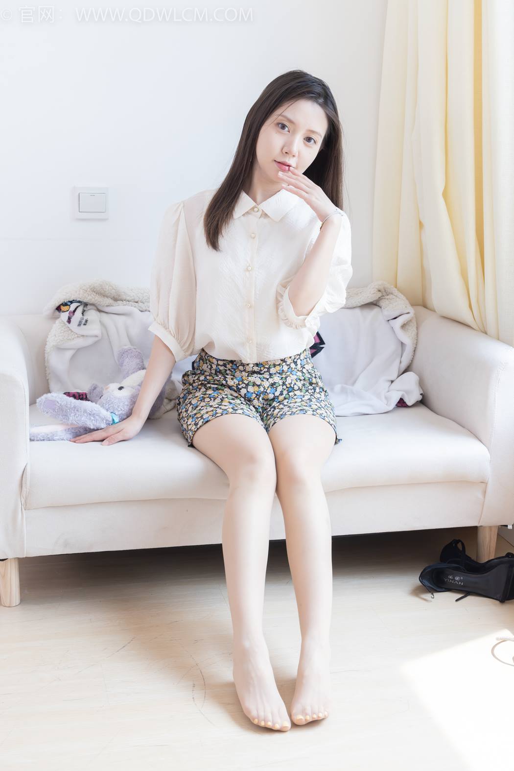 图片[67]-物恋传媒 NO.2409 小曦-三双高跟鞋、薄肉丝、裸足[155P] – 速更版-美库