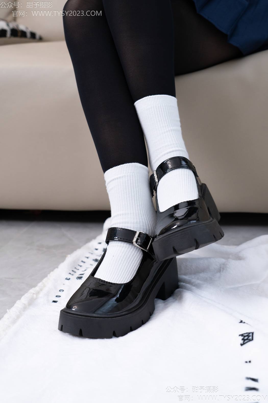 图片[16]-甜予摄影 NO.196 知知-皮鞋、高跟鞋、白棉袜、小腿袜、肉丝、黑丝[144P] – 速更版-美库