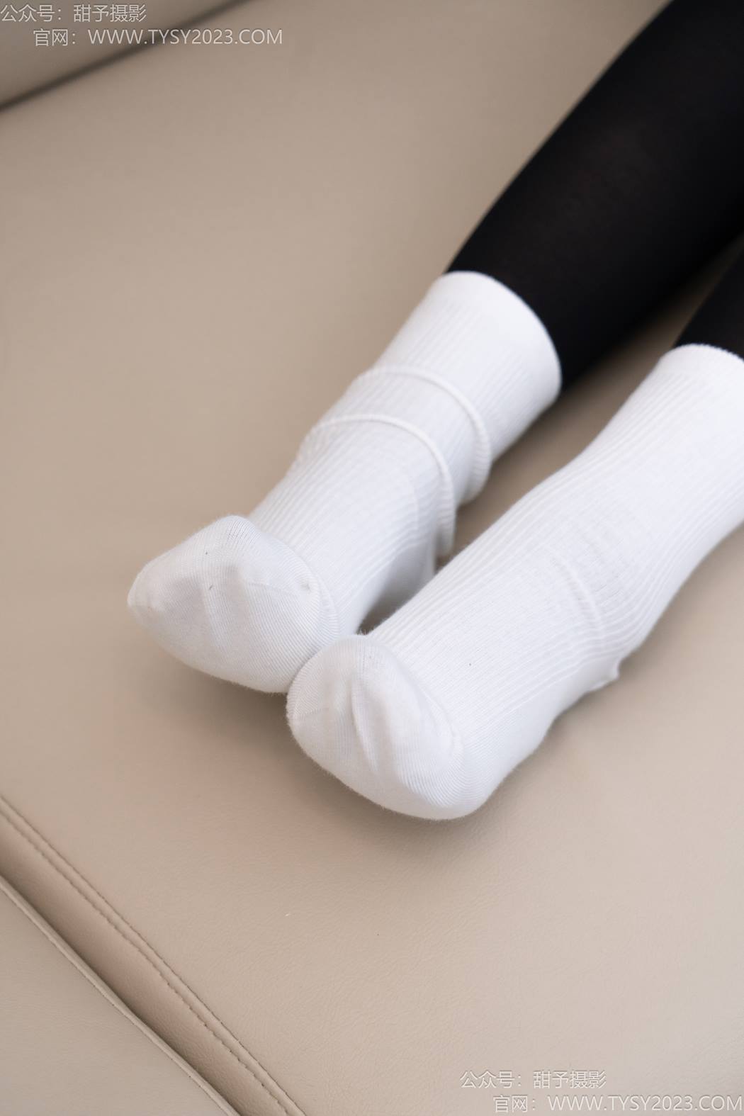 图片[42]-甜予摄影 NO.196 知知-皮鞋、高跟鞋、白棉袜、小腿袜、肉丝、黑丝[144P] – 速更版-美库