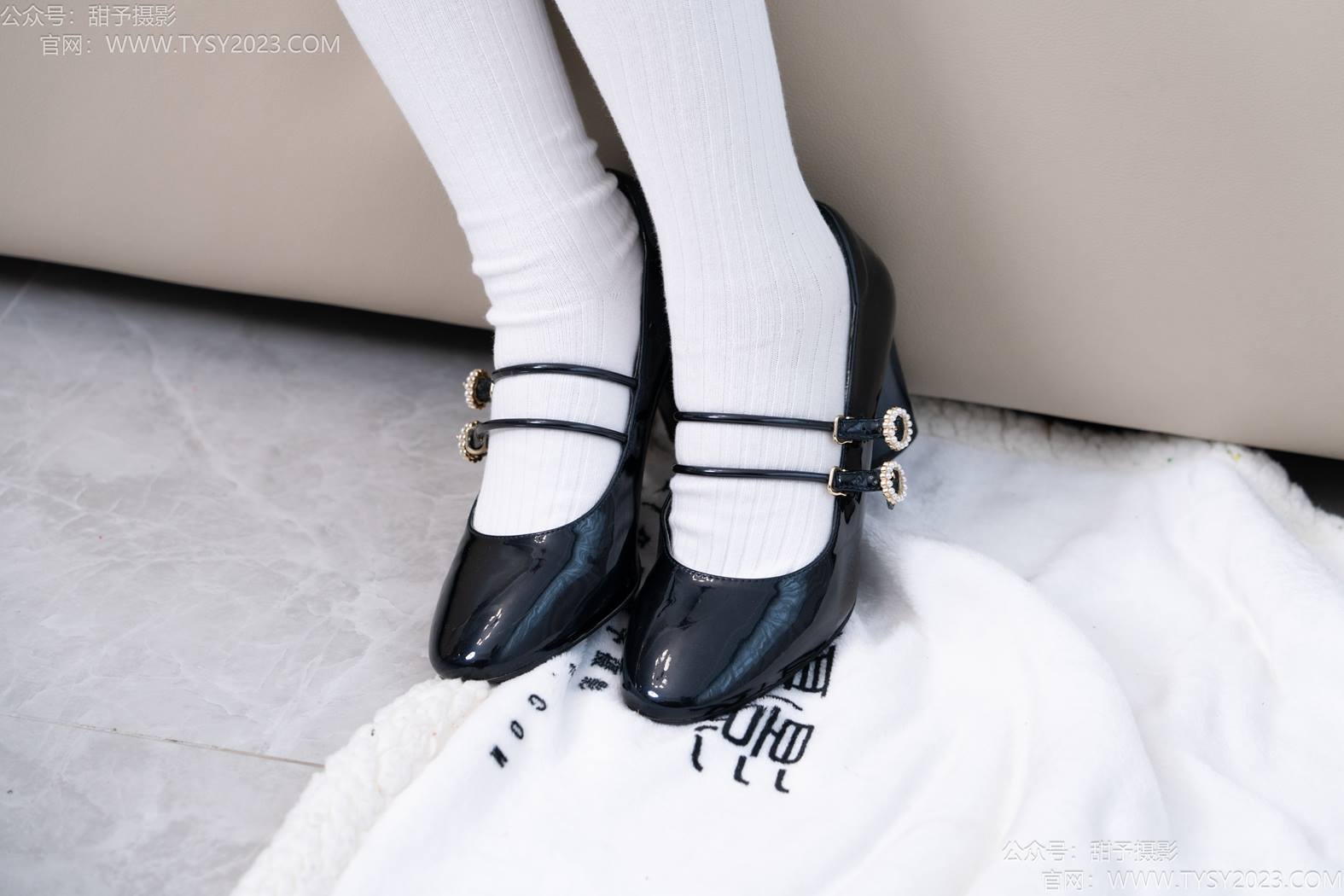 图片[80]-甜予摄影 NO.196 知知-皮鞋、高跟鞋、白棉袜、小腿袜、肉丝、黑丝[144P] – 速更版-美库