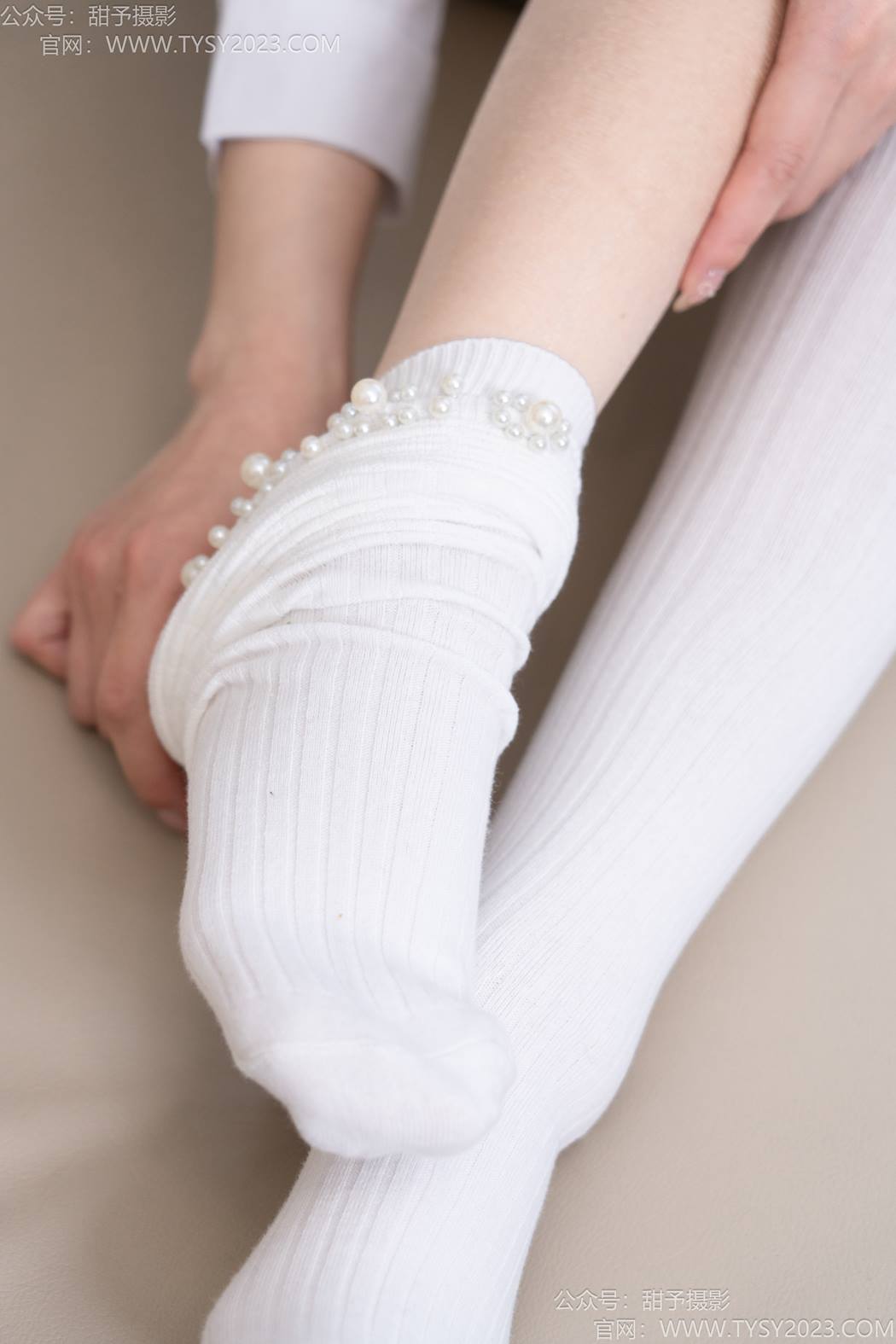 图片[114]-甜予摄影 NO.196 知知-皮鞋、高跟鞋、白棉袜、小腿袜、肉丝、黑丝[144P] – 速更版-美库