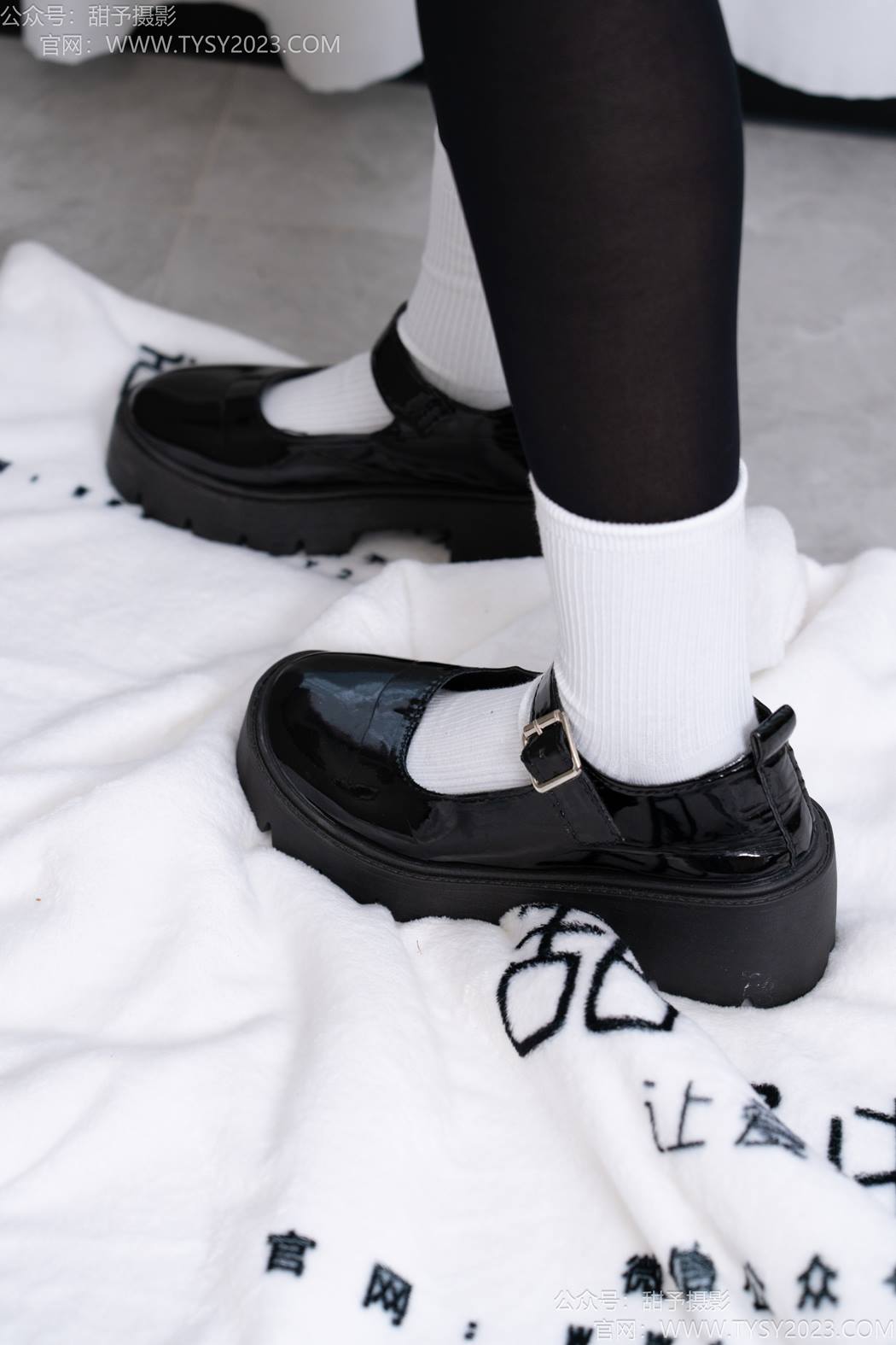 图片[144]-甜予摄影 NO.196 知知-皮鞋、高跟鞋、白棉袜、小腿袜、肉丝、黑丝[144P] – 速更版-美库