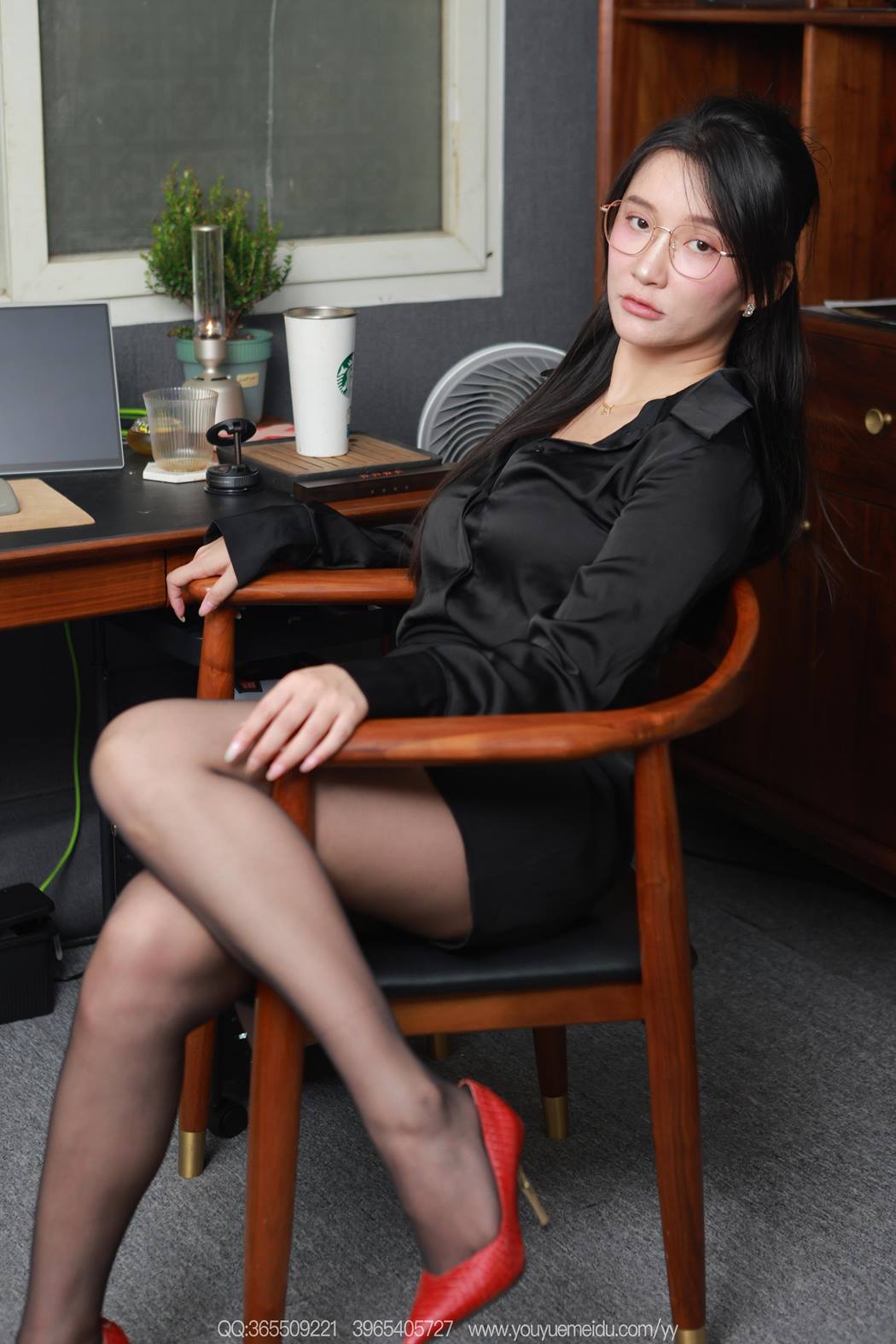 图片[21]-[IESS异思趣向] 2025.07.09 丝享家2101：秋秋《黑衣尤物》[89P] – 速更版-美库