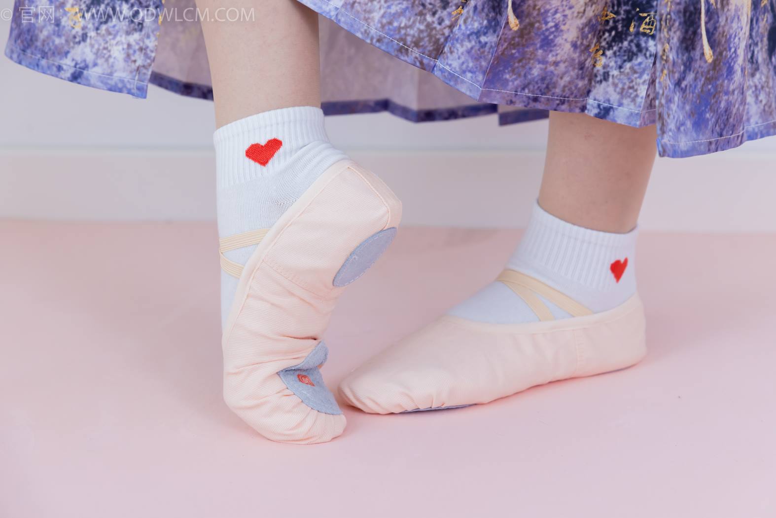 图片[23]-物恋传媒 NO.2410 泡泡-汉服、平底鞋、白棉袜、白船袜、薄肉丝[170P] – 速更版-美库