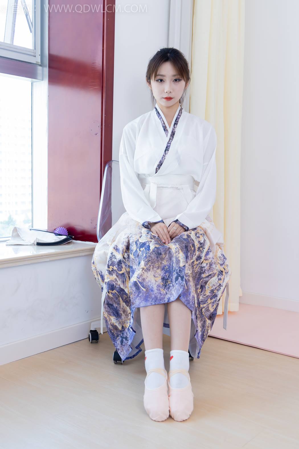 图片[24]-物恋传媒 NO.2410 泡泡-汉服、平底鞋、白棉袜、白船袜、薄肉丝[170P] – 速更版-美库