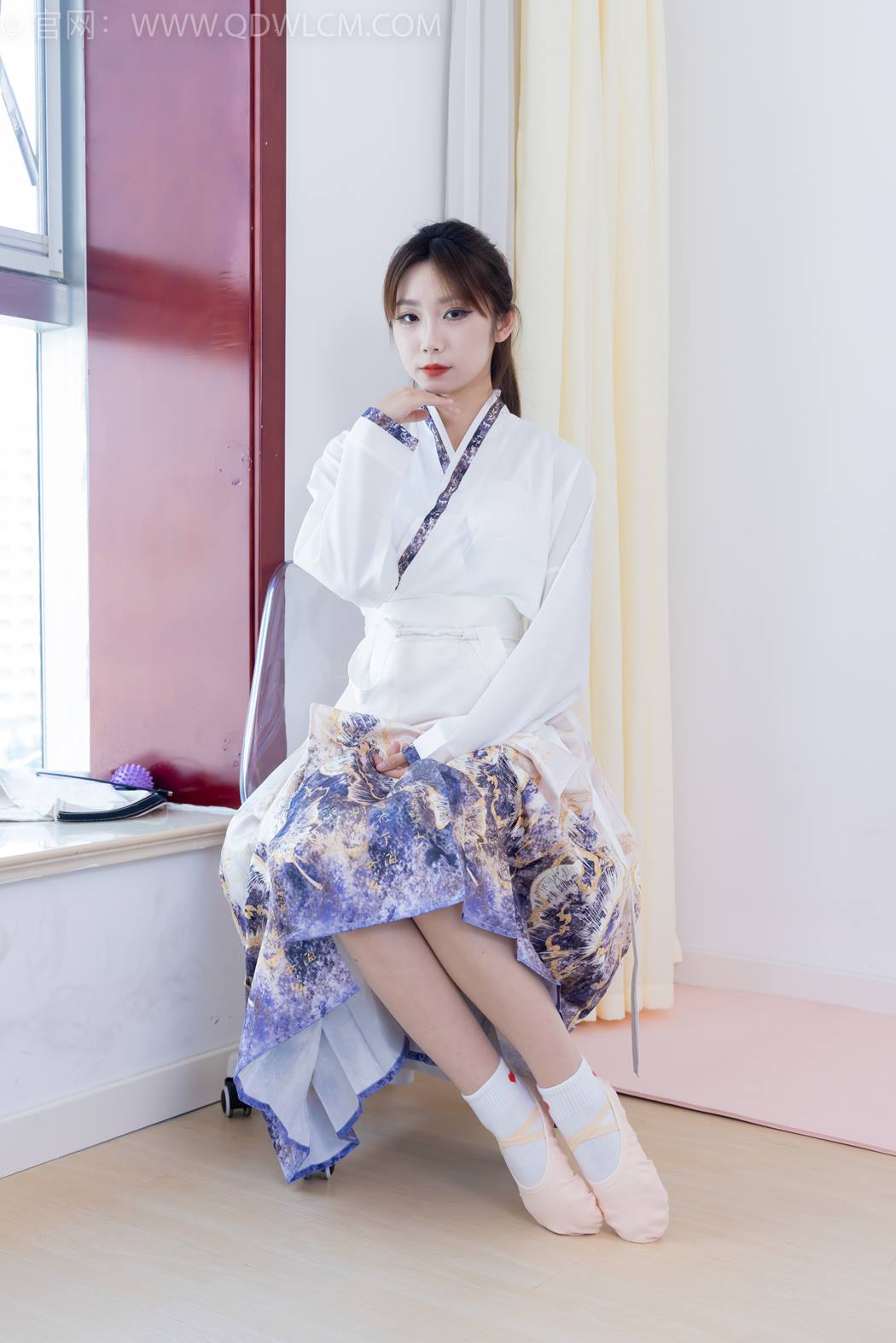 图片[25]-物恋传媒 NO.2410 泡泡-汉服、平底鞋、白棉袜、白船袜、薄肉丝[170P] – 速更版-美库