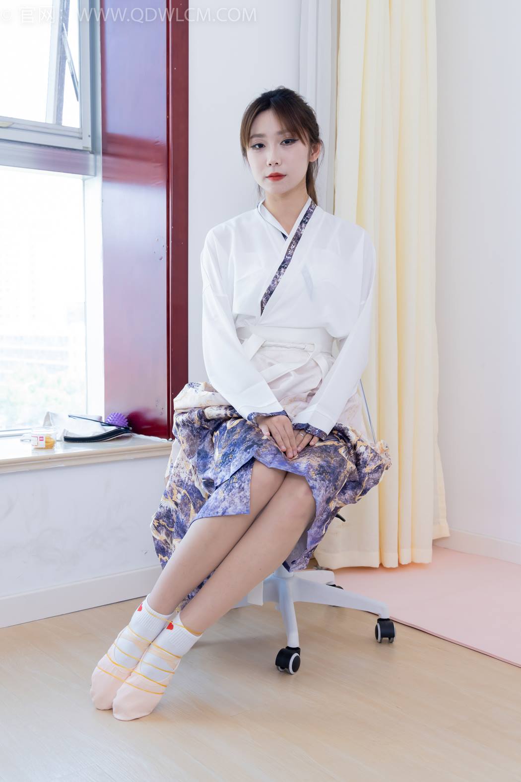 图片[28]-物恋传媒 NO.2410 泡泡-汉服、平底鞋、白棉袜、白船袜、薄肉丝[170P] – 速更版-美库