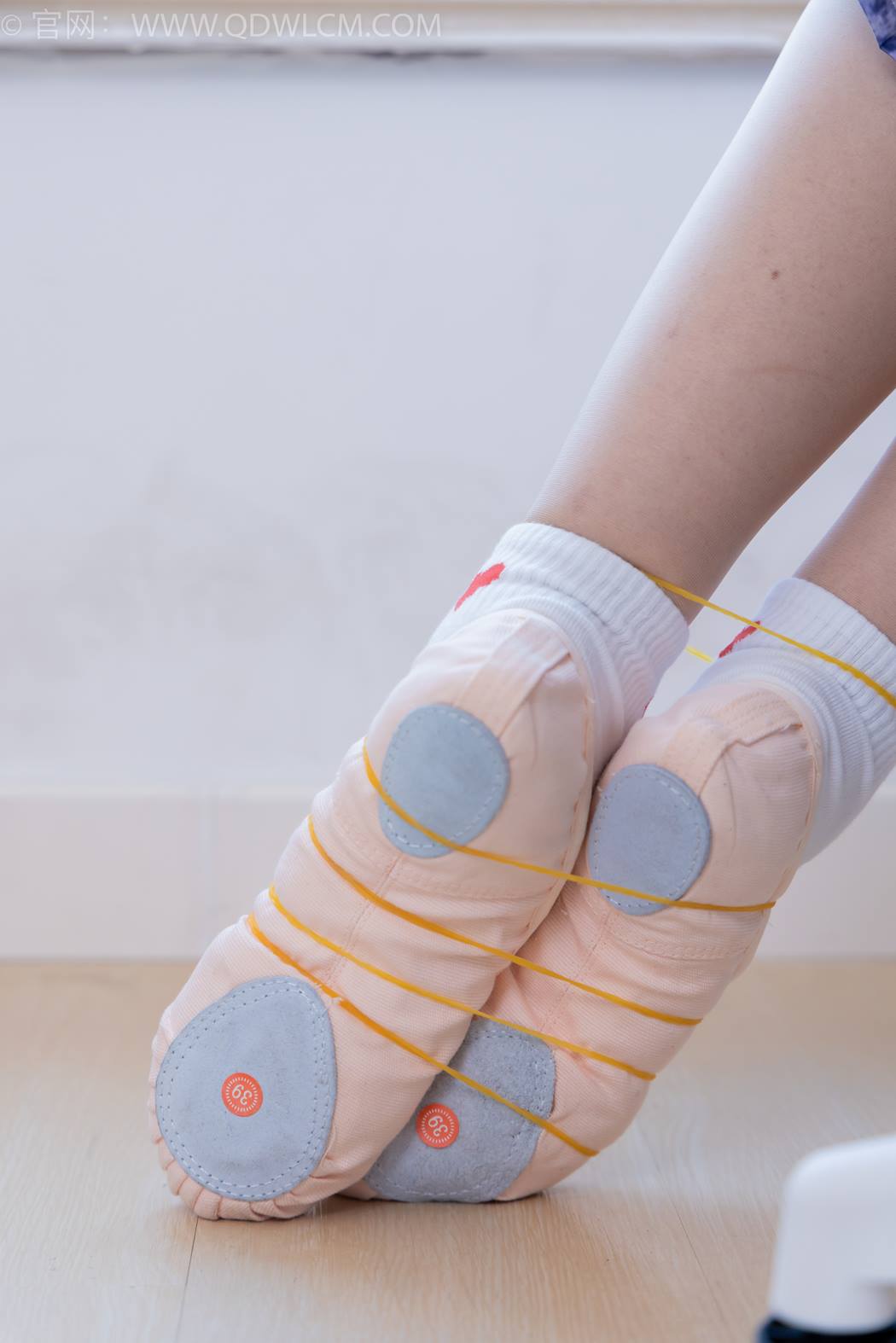 图片[31]-物恋传媒 NO.2410 泡泡-汉服、平底鞋、白棉袜、白船袜、薄肉丝[170P] – 速更版-美库