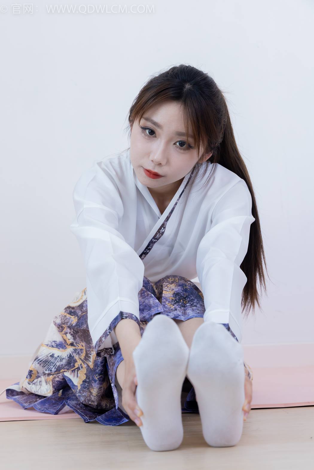 图片[35]-物恋传媒 NO.2410 泡泡-汉服、平底鞋、白棉袜、白船袜、薄肉丝[170P] – 速更版-美库