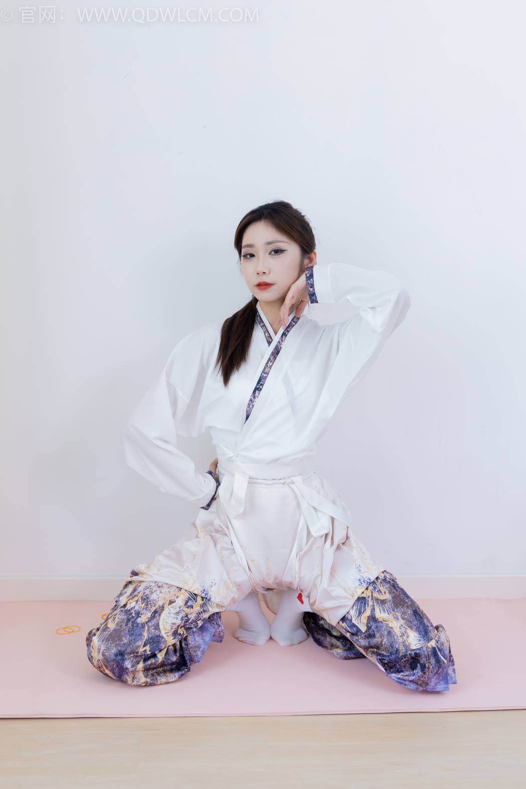 图片[36]-物恋传媒 NO.2410 泡泡-汉服、平底鞋、白棉袜、白船袜、薄肉丝[170P] – 速更版-美库