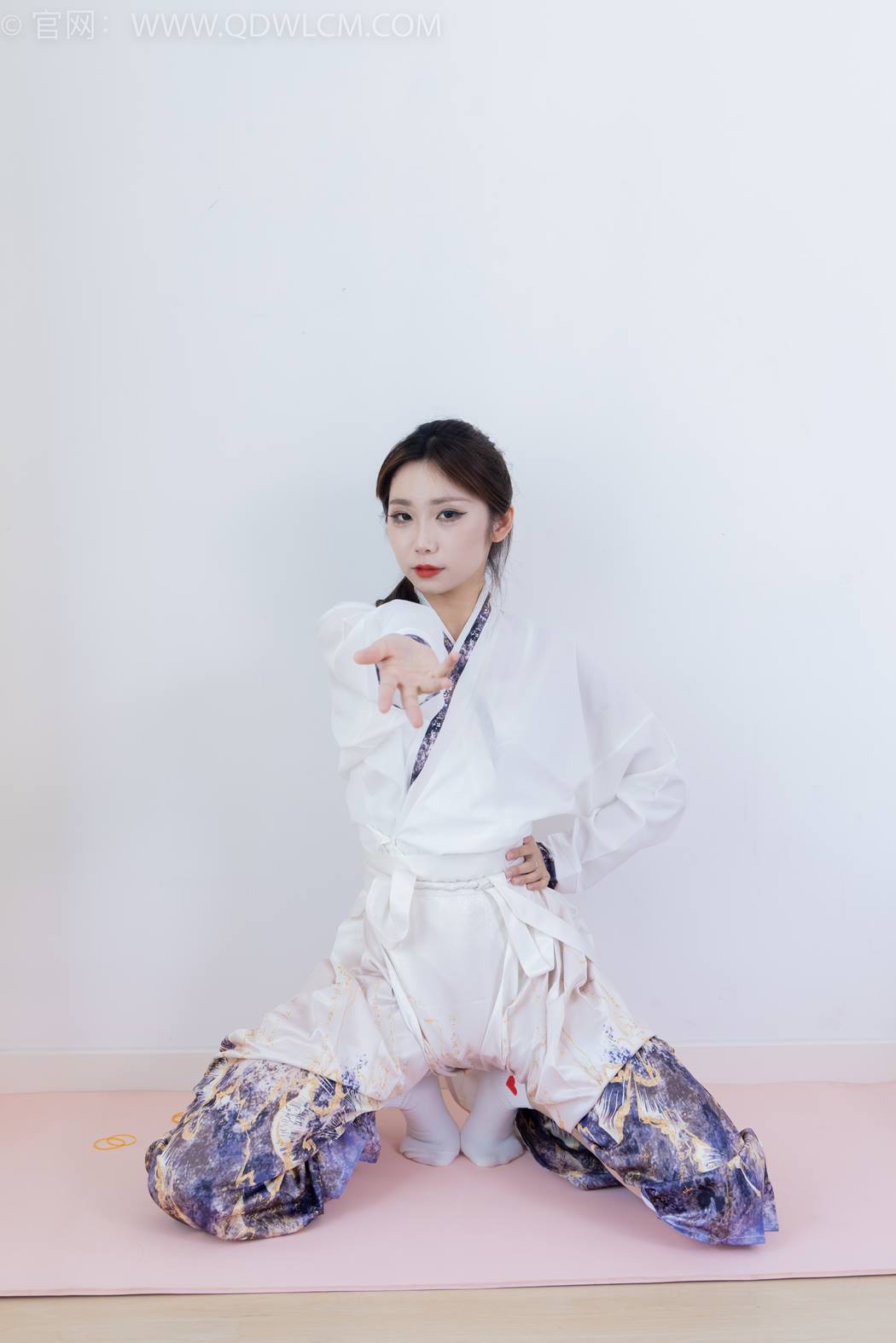 图片[37]-物恋传媒 NO.2410 泡泡-汉服、平底鞋、白棉袜、白船袜、薄肉丝[170P] – 速更版-美库