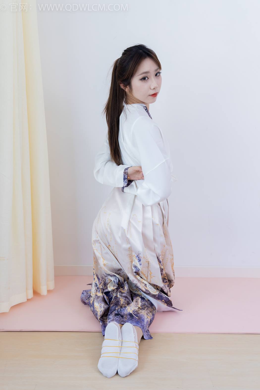 图片[85]-物恋传媒 NO.2410 泡泡-汉服、平底鞋、白棉袜、白船袜、薄肉丝[170P] – 速更版-美库