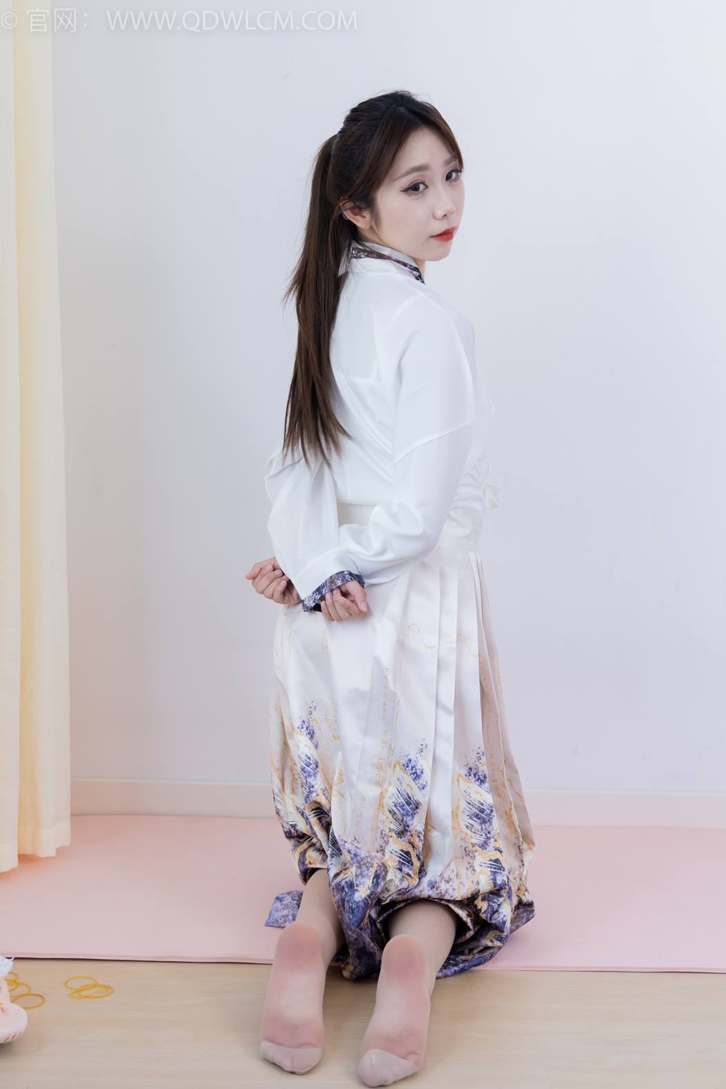 图片[146]-物恋传媒 NO.2410 泡泡-汉服、平底鞋、白棉袜、白船袜、薄肉丝[170P] – 速更版-美库