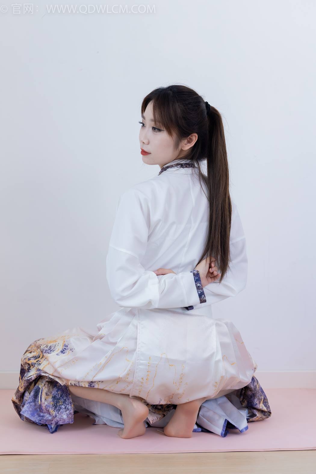 图片[157]-物恋传媒 NO.2410 泡泡-汉服、平底鞋、白棉袜、白船袜、薄肉丝[170P] – 速更版-美库