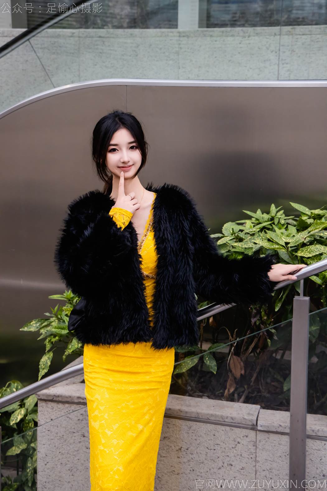 图片[65]-足愉心 NO.010 星朵（搭配：黑色毛衫、黄色连衣裙、绒毛拖鞋、白色棉袜、裸足）[94P] – 速更版-美库