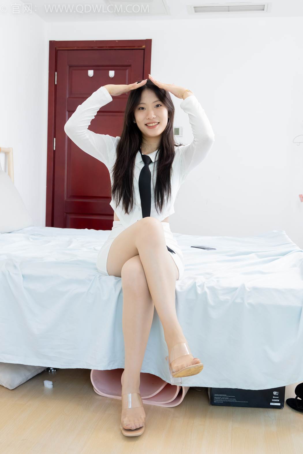 图片[44]-物恋传媒 NO.2411 奶糖-两双高跟凉鞋、薄肉丝、薄黑丝、裸足[175P] – 速更版-美库