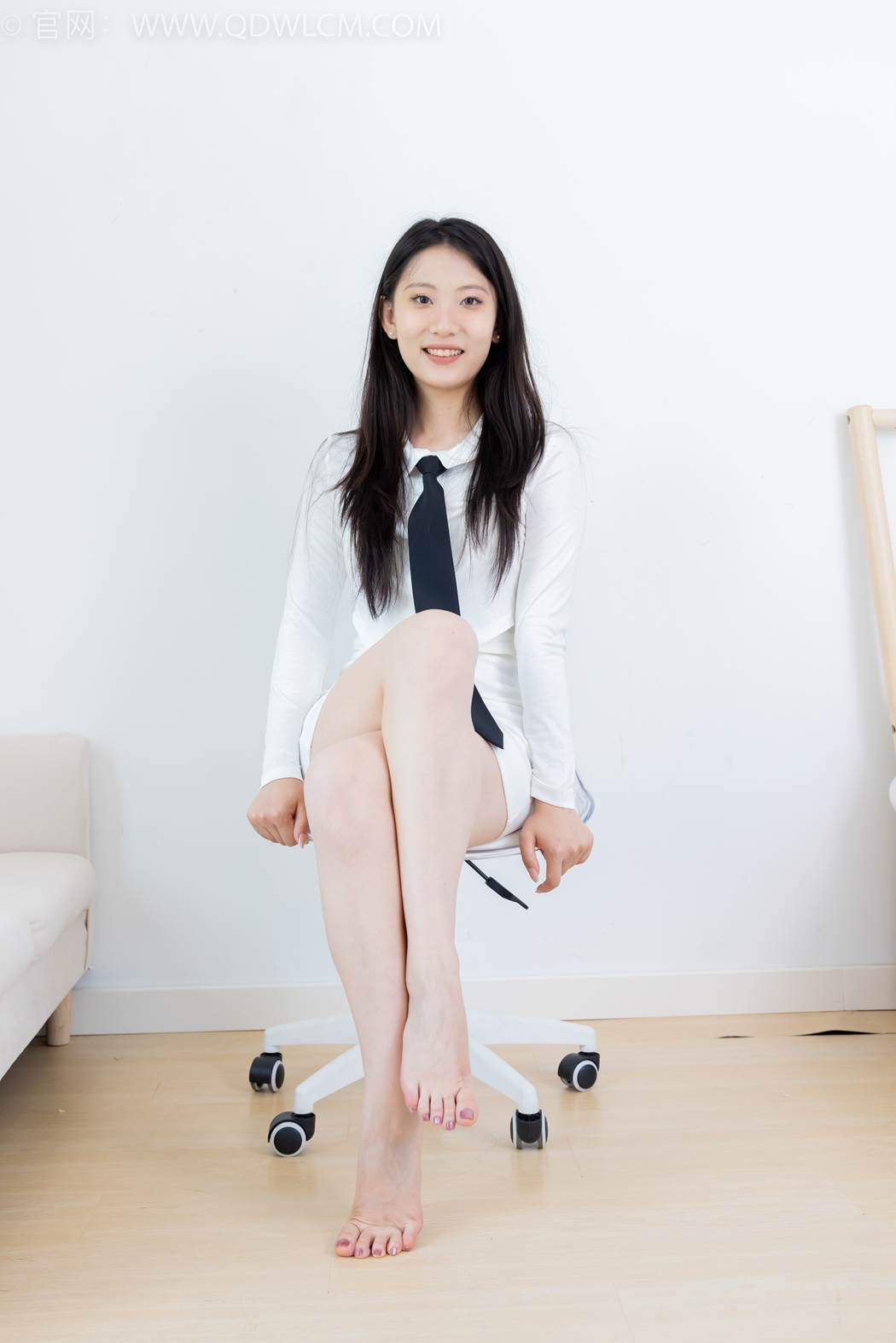 图片[147]-物恋传媒 NO.2411 奶糖-两双高跟凉鞋、薄肉丝、薄黑丝、裸足[175P] – 速更版-美库