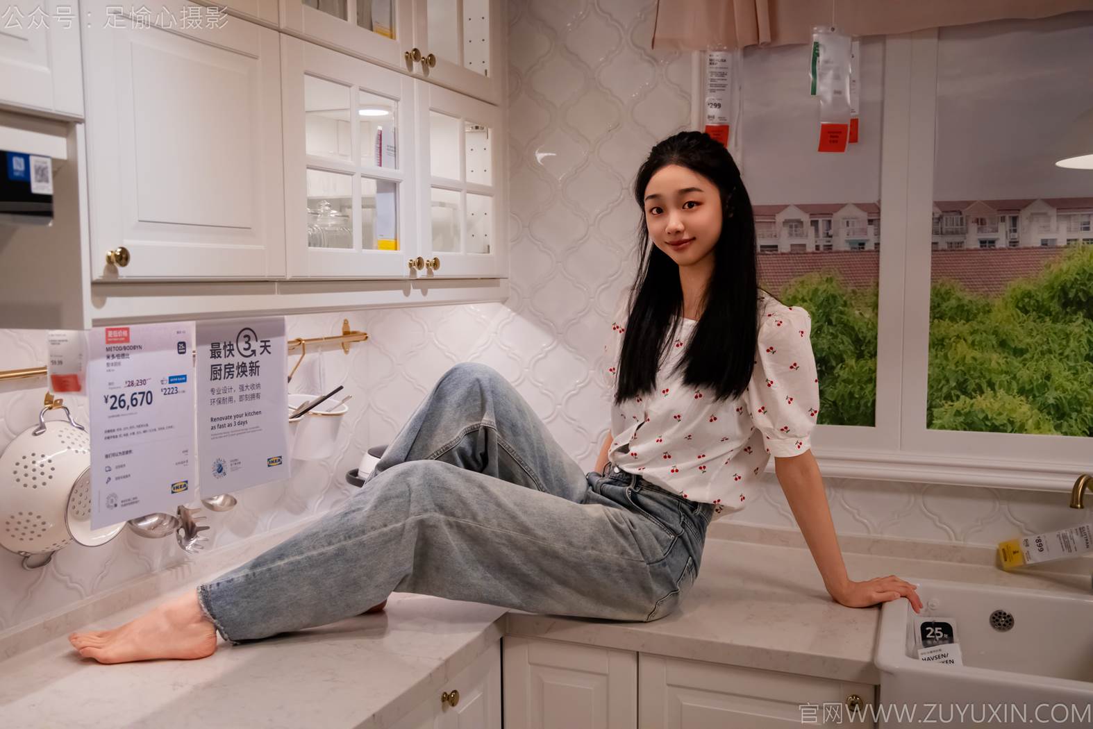 图片[91]-足愉心 NO.012 奶芙（搭配：碎花衬衫、牛仔长裤、运动鞋、白色棉袜、裸足）[110P] – 速更版-美库