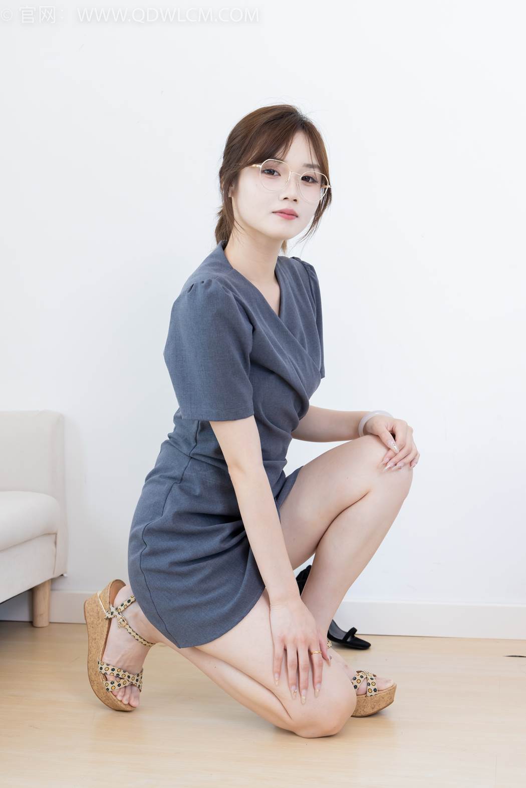 图片[92]-物恋传媒 NO.2413 橙子-三双高跟凉鞋、薄肉丝、裸足[150P+1V] – 速更版-美库