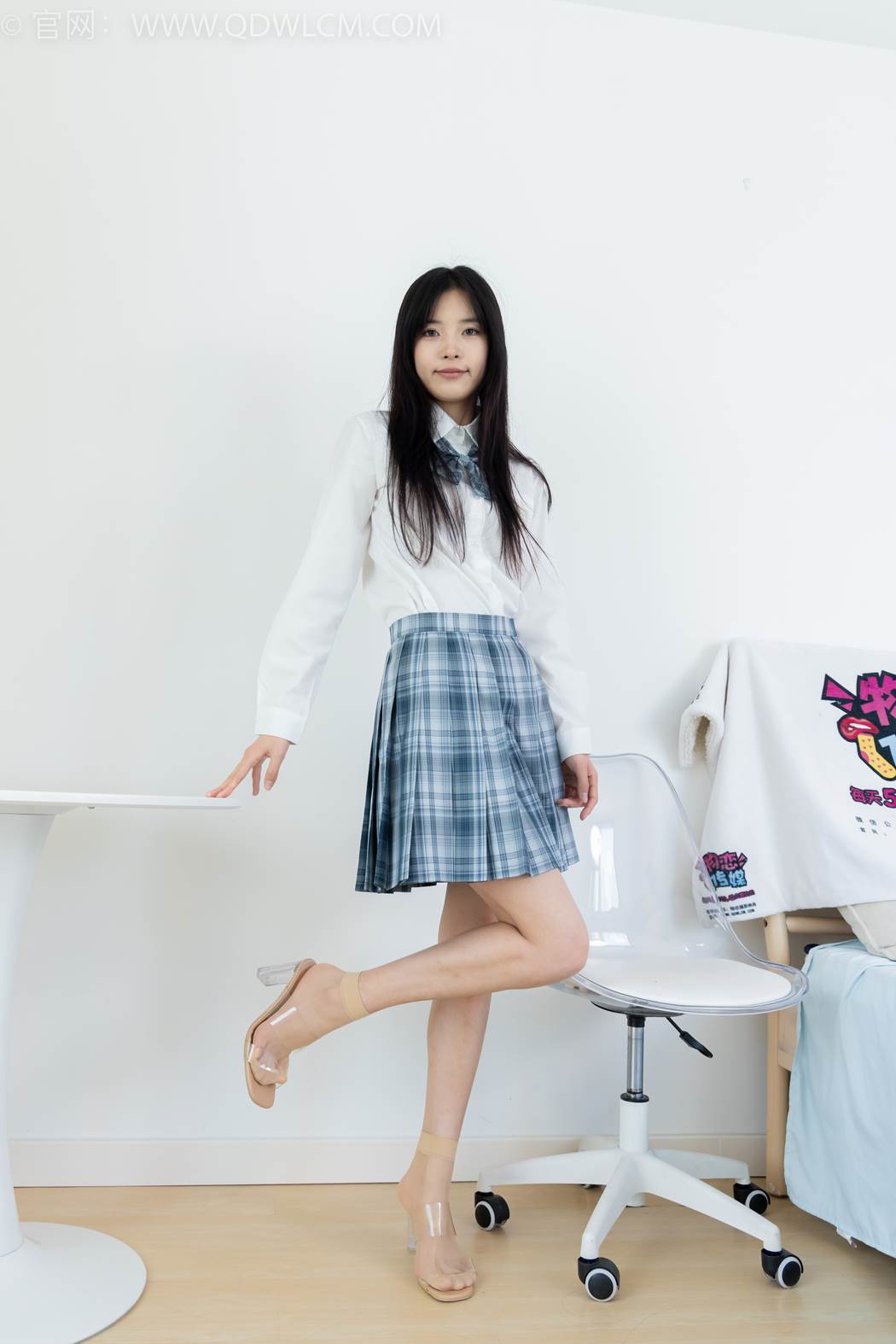 图片[60]-物恋传媒 NO.2415 茯苓-高跟凉鞋、短肉丝、黑丝、船袜[125P] – 速更版-美库