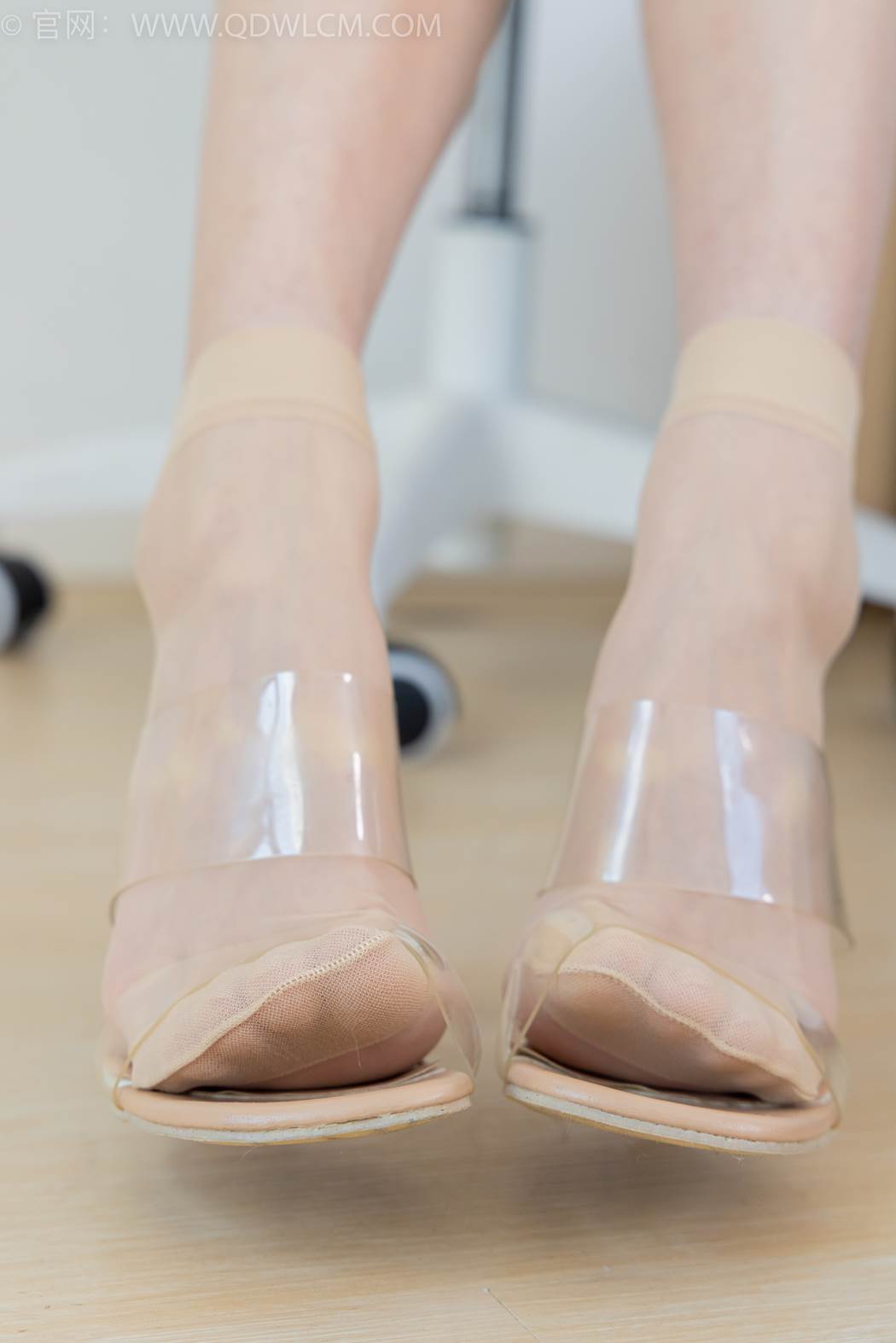 图片[97]-物恋传媒 NO.2415 茯苓-高跟凉鞋、短肉丝、黑丝、船袜[125P] – 速更版-美库