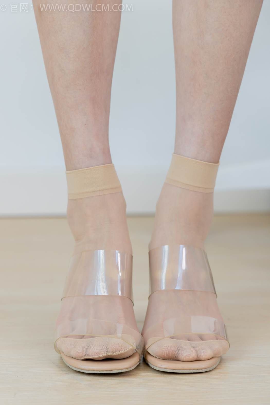 图片[98]-物恋传媒 NO.2415 茯苓-高跟凉鞋、短肉丝、黑丝、船袜[125P] – 速更版-美库