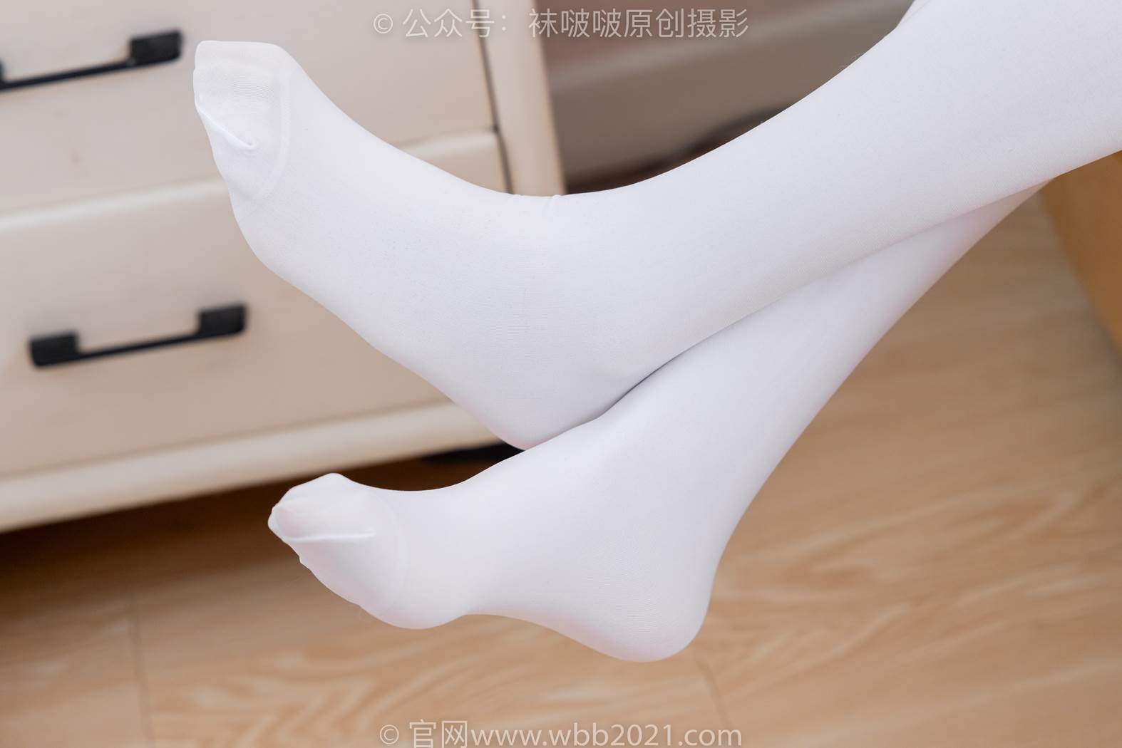 图片[111]-[BoBoSocks袜啵啵]NO.582 香菜-高跟鞋、厚白丝、裸足[124P] – 速更版-美库