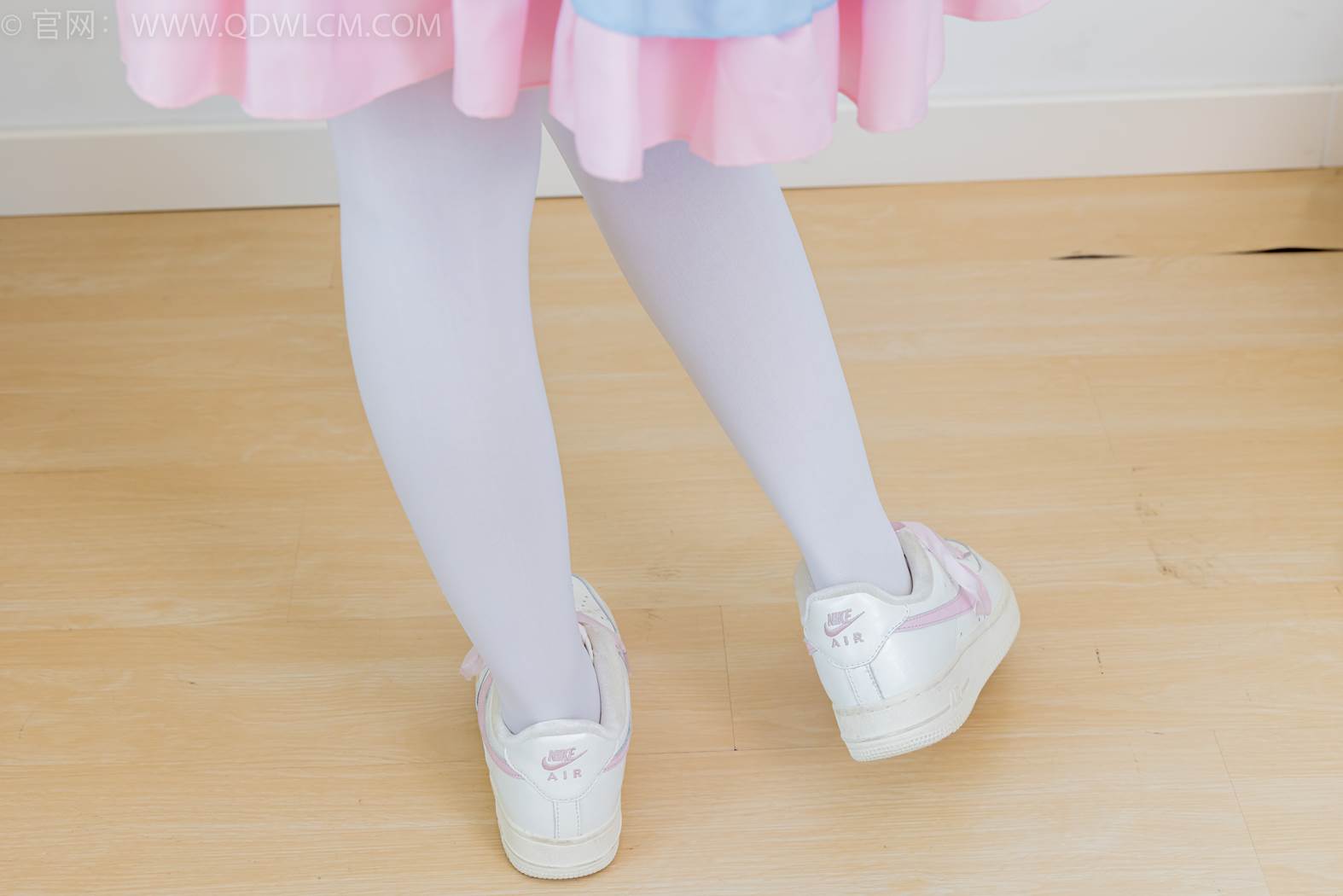 图片[45]-物恋传媒 NO.2416 小曦-板鞋、厚白丝、女仆装[120P] – 速更版-美库