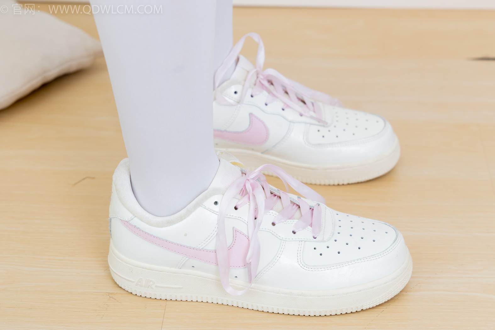 图片[47]-物恋传媒 NO.2416 小曦-板鞋、厚白丝、女仆装[120P] – 速更版-美库