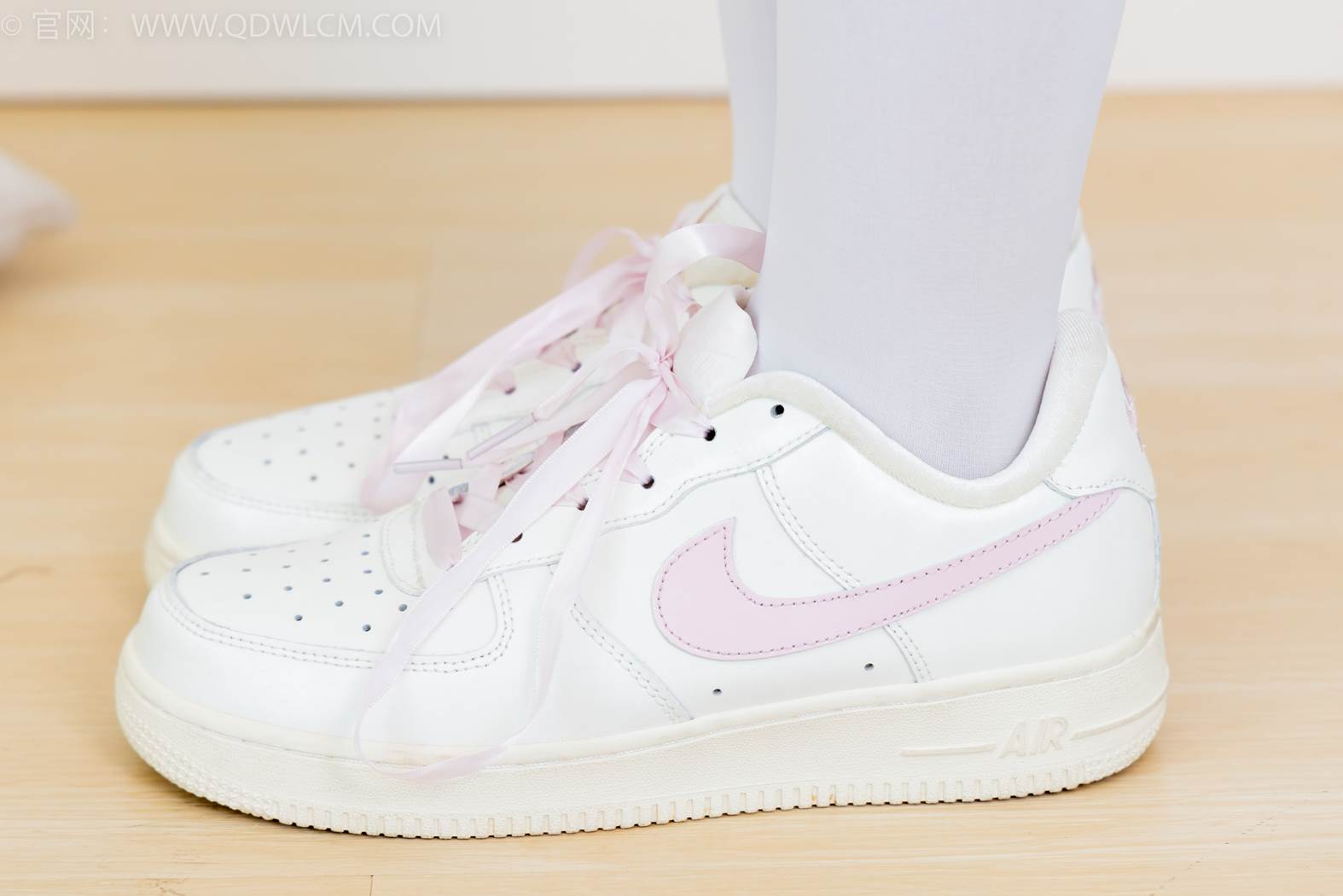 图片[48]-物恋传媒 NO.2416 小曦-板鞋、厚白丝、女仆装[120P] – 速更版-美库