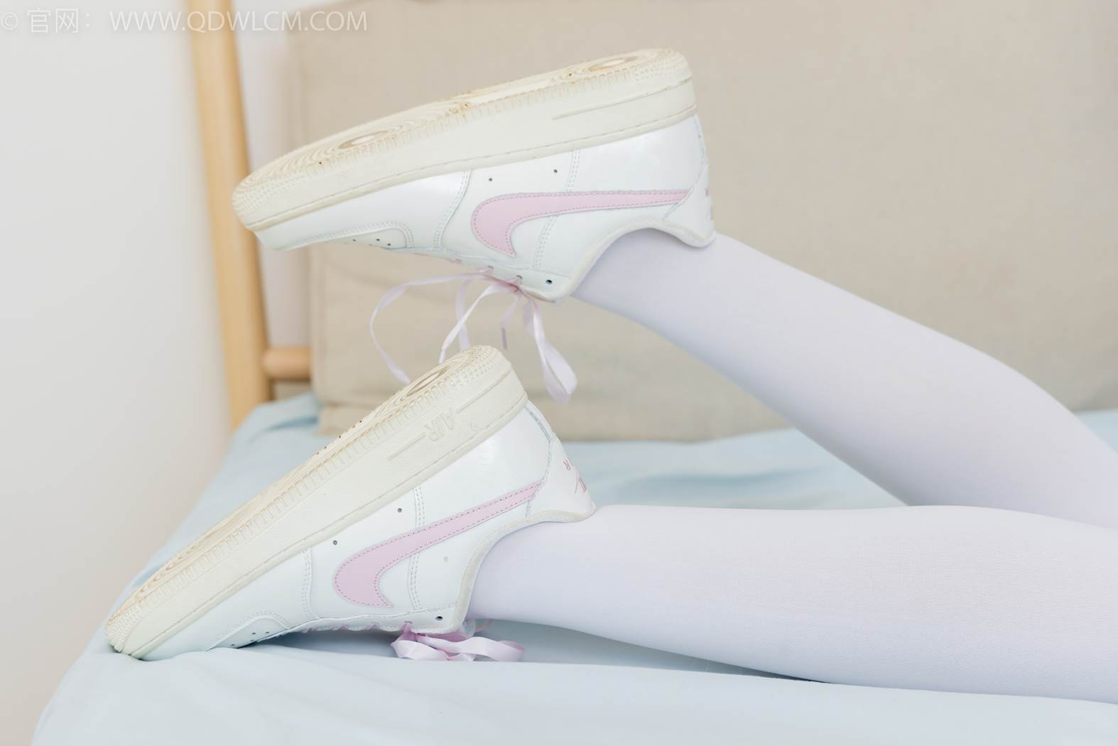 图片[92]-物恋传媒 NO.2416 小曦-板鞋、厚白丝、女仆装[120P] – 速更版-美库