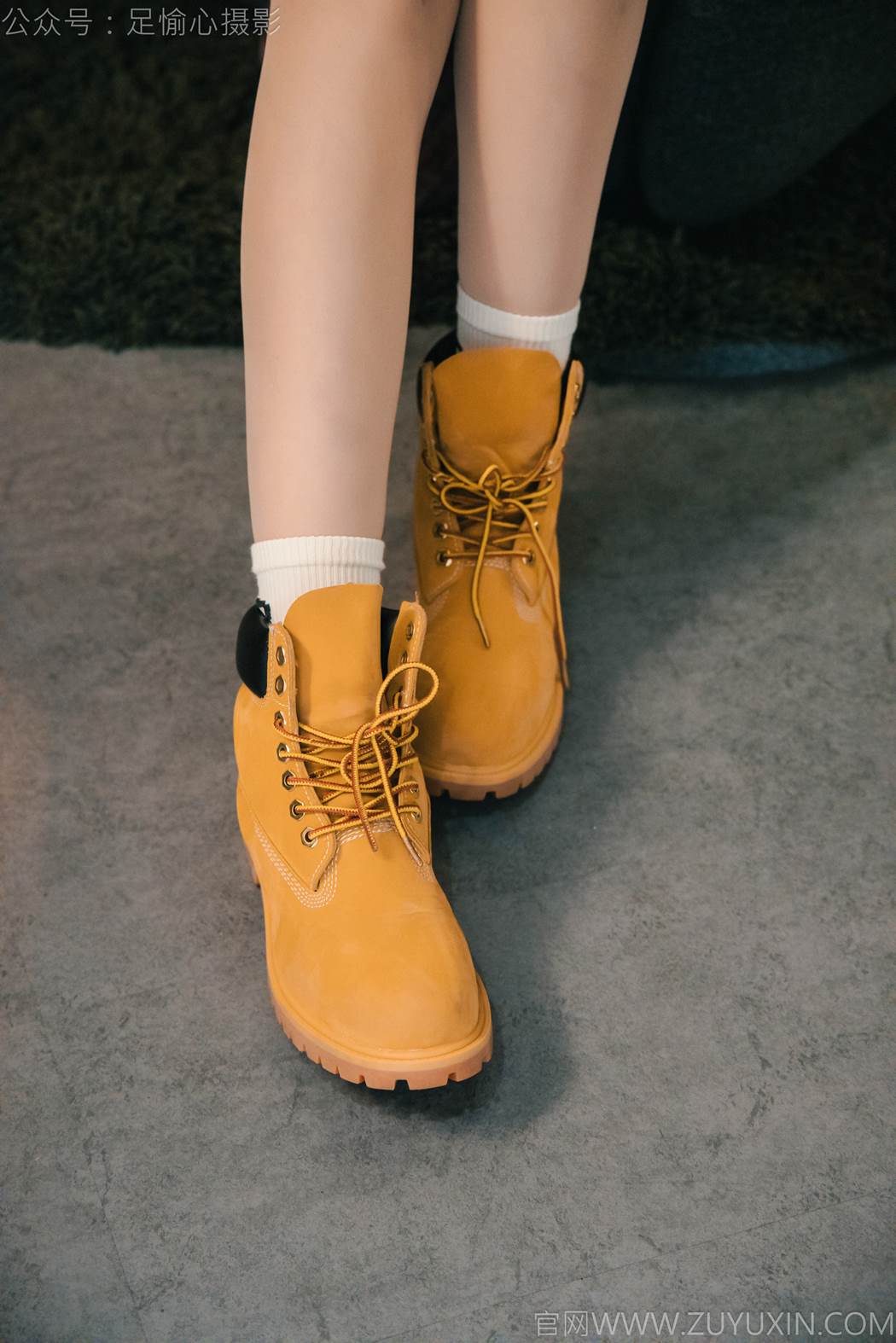 图片[28]-足愉心 NO.015 可乐（搭配：红色夹克、白T、短裙、马丁靴、肉丝色袜、白棉袜）[96P] – 速更版-美库