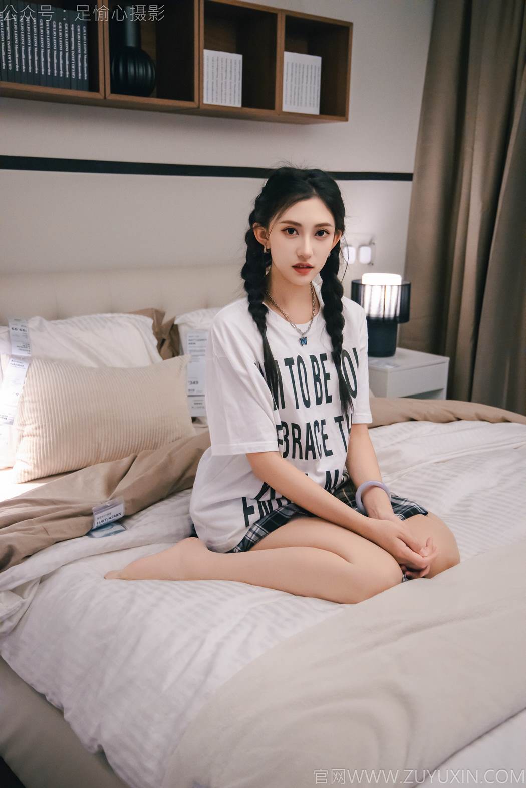 图片[46]-足愉心 NO.015 可乐（搭配：红色夹克、白T、短裙、马丁靴、肉丝色袜、白棉袜）[96P] – 速更版-美库