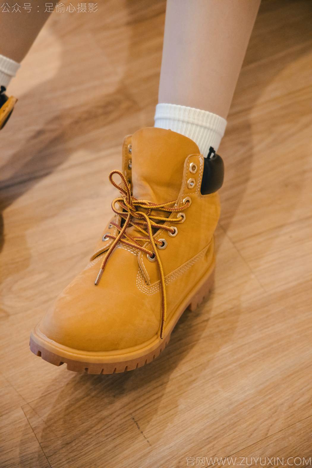 图片[47]-足愉心 NO.015 可乐（搭配：红色夹克、白T、短裙、马丁靴、肉丝色袜、白棉袜）[96P] – 速更版-美库