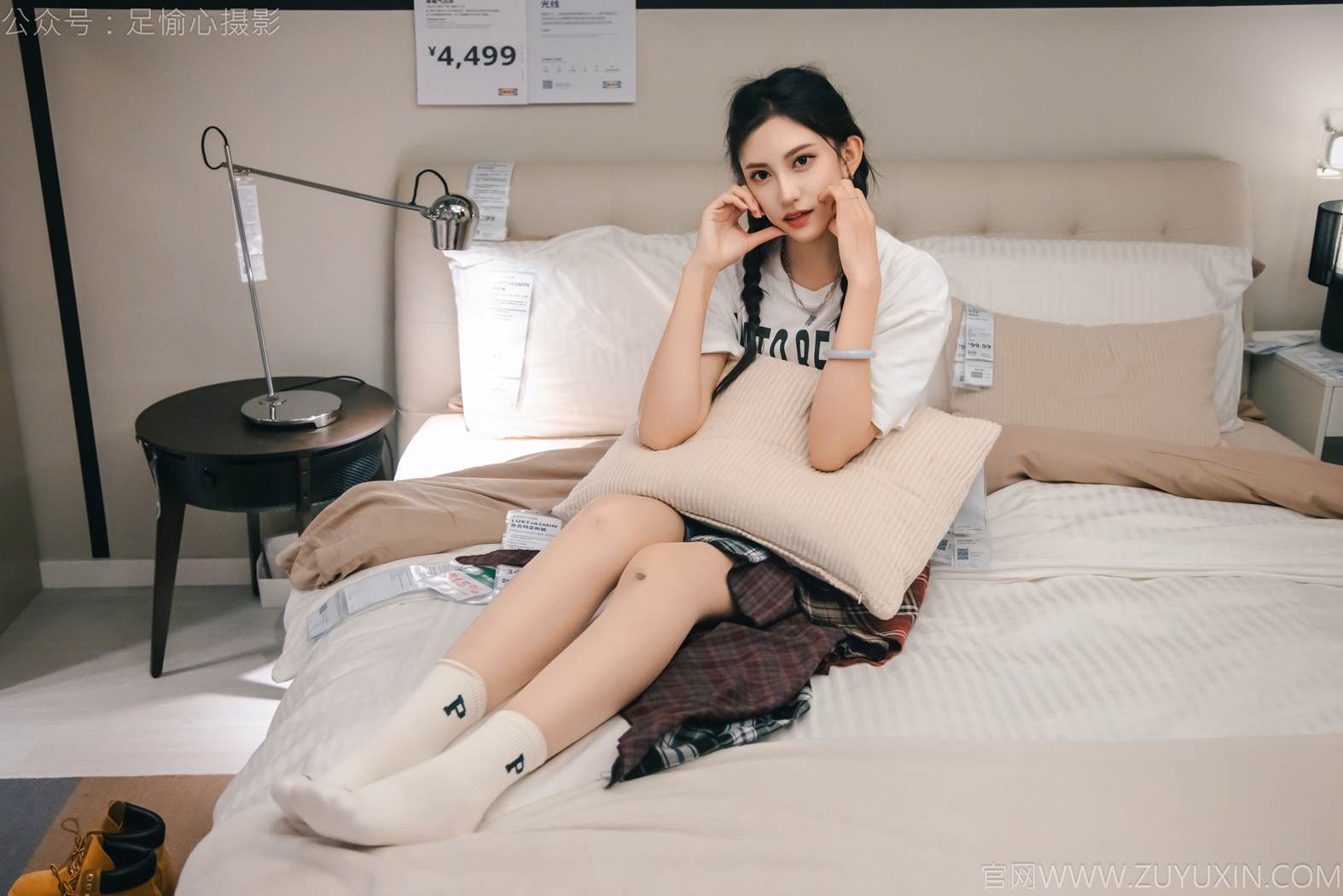 图片[57]-足愉心 NO.015 可乐（搭配：红色夹克、白T、短裙、马丁靴、肉丝色袜、白棉袜）[96P] – 速更版-美库