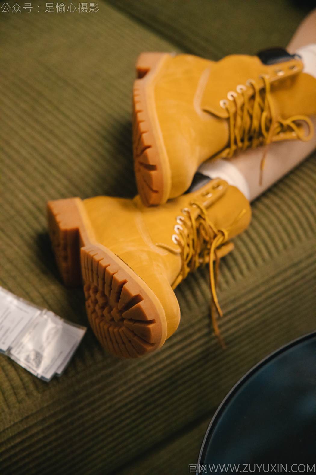 图片[62]-足愉心 NO.015 可乐（搭配：红色夹克、白T、短裙、马丁靴、肉丝色袜、白棉袜）[96P] – 速更版-美库