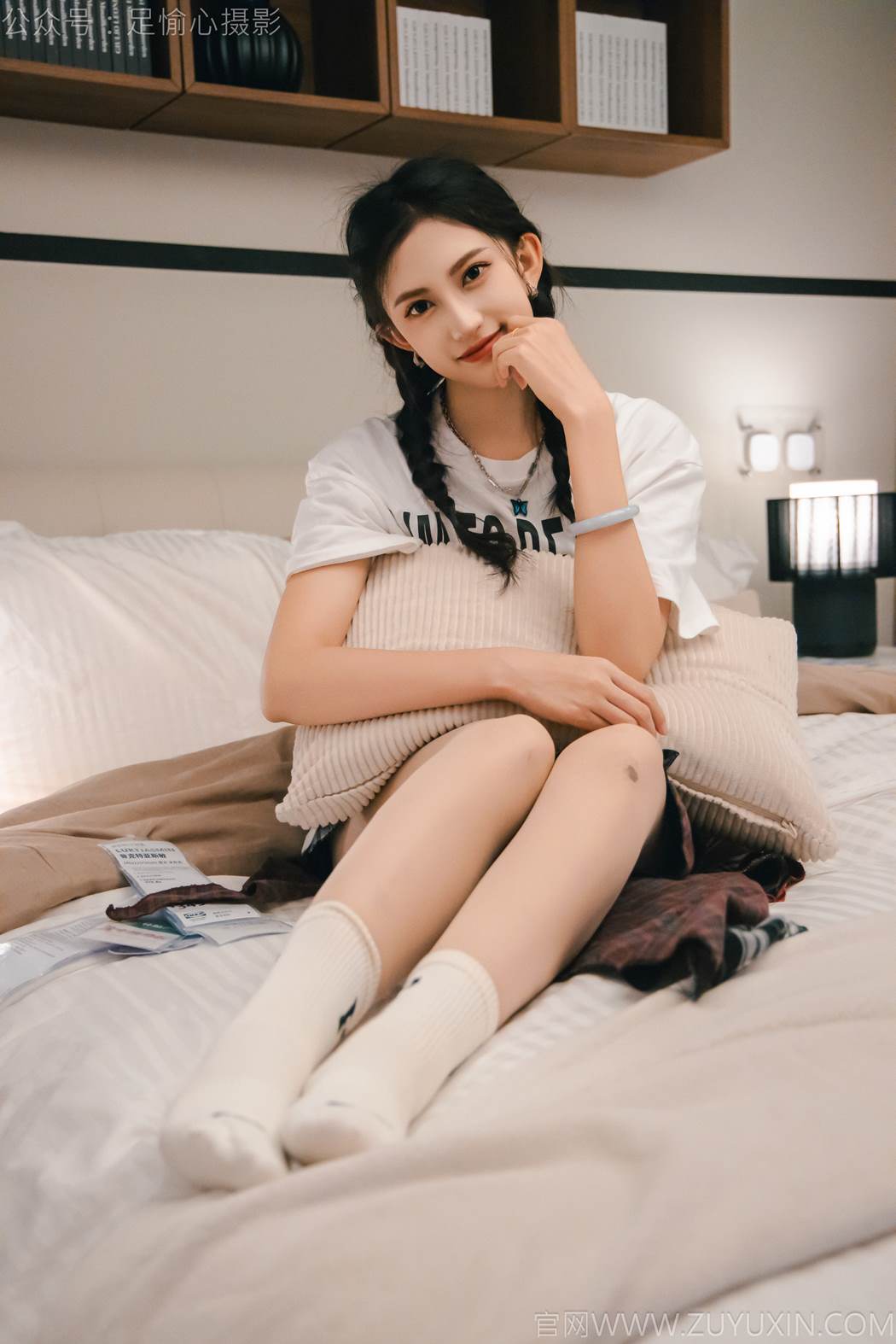 图片[64]-足愉心 NO.015 可乐（搭配：红色夹克、白T、短裙、马丁靴、肉丝色袜、白棉袜）[96P] – 速更版-美库