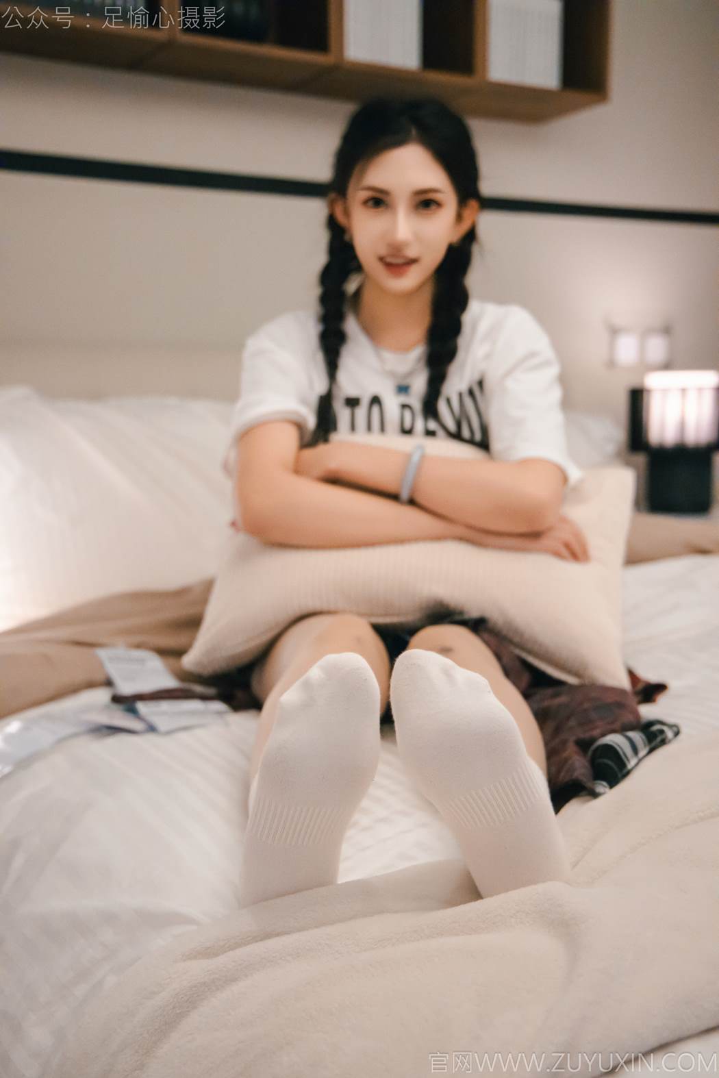 图片[69]-足愉心 NO.015 可乐（搭配：红色夹克、白T、短裙、马丁靴、肉丝色袜、白棉袜）[96P] – 速更版-美库