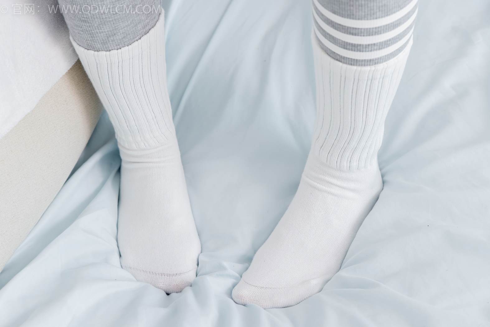 图片[25]-物恋传媒 NO.2417 岚岚-运动鞋、白棉袜、瑜伽裤[110P] – 速更版-美库