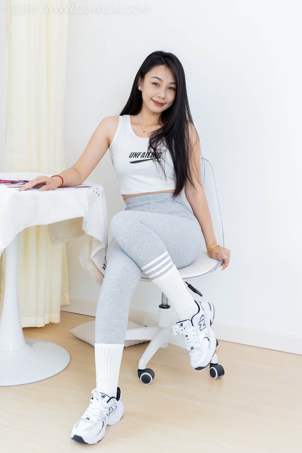 图片[34]-物恋传媒 NO.2417 岚岚-运动鞋、白棉袜、瑜伽裤[110P] – 速更版-美库
