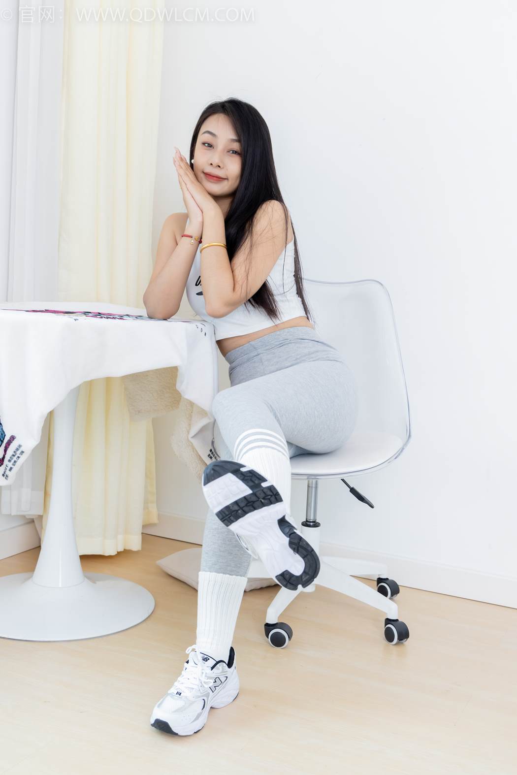 图片[47]-物恋传媒 NO.2417 岚岚-运动鞋、白棉袜、瑜伽裤[110P] – 速更版-美库