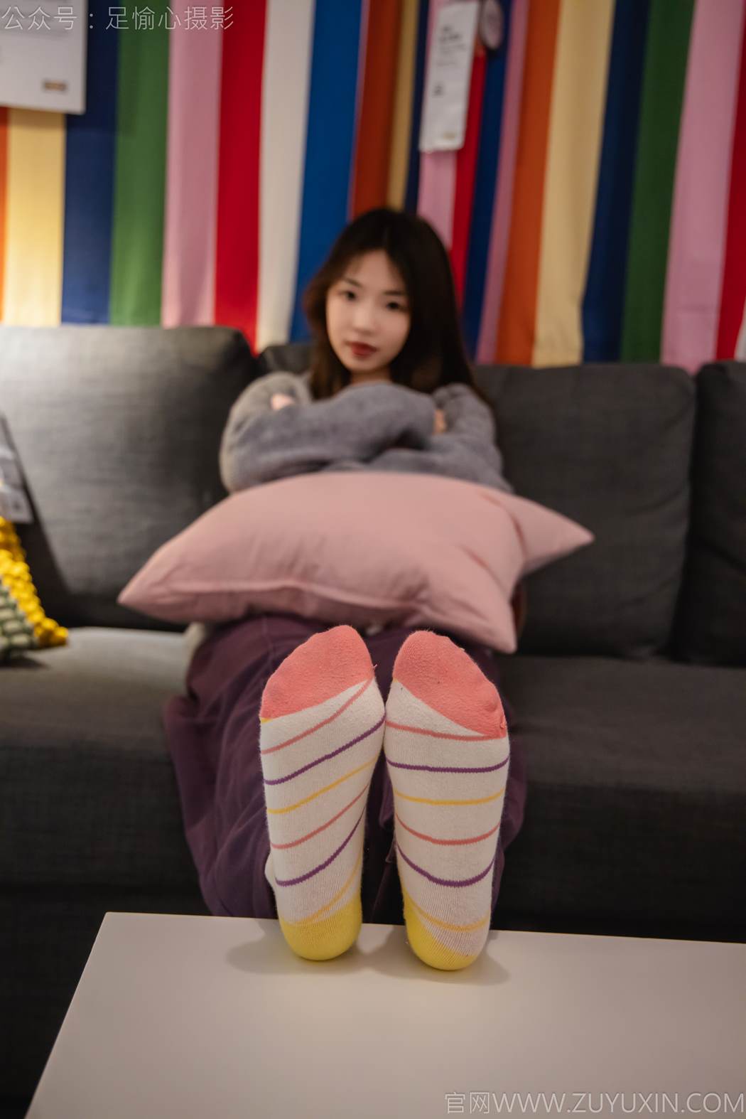 图片[55]-足愉心 NO.016 软软（搭配：灰色线套、紫色长裤、帆布鞋、卡通棉袜、裸足）[82P] – 速更版-美库